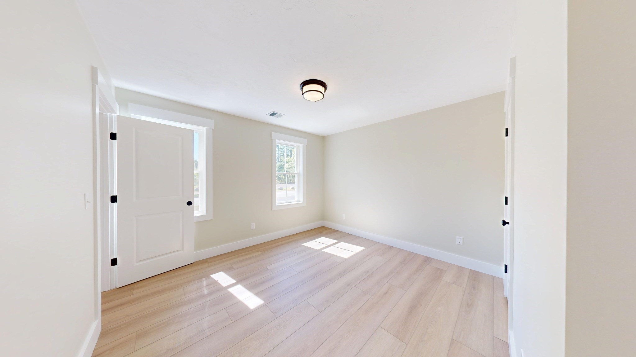 158 Wood Street Property Photo 11