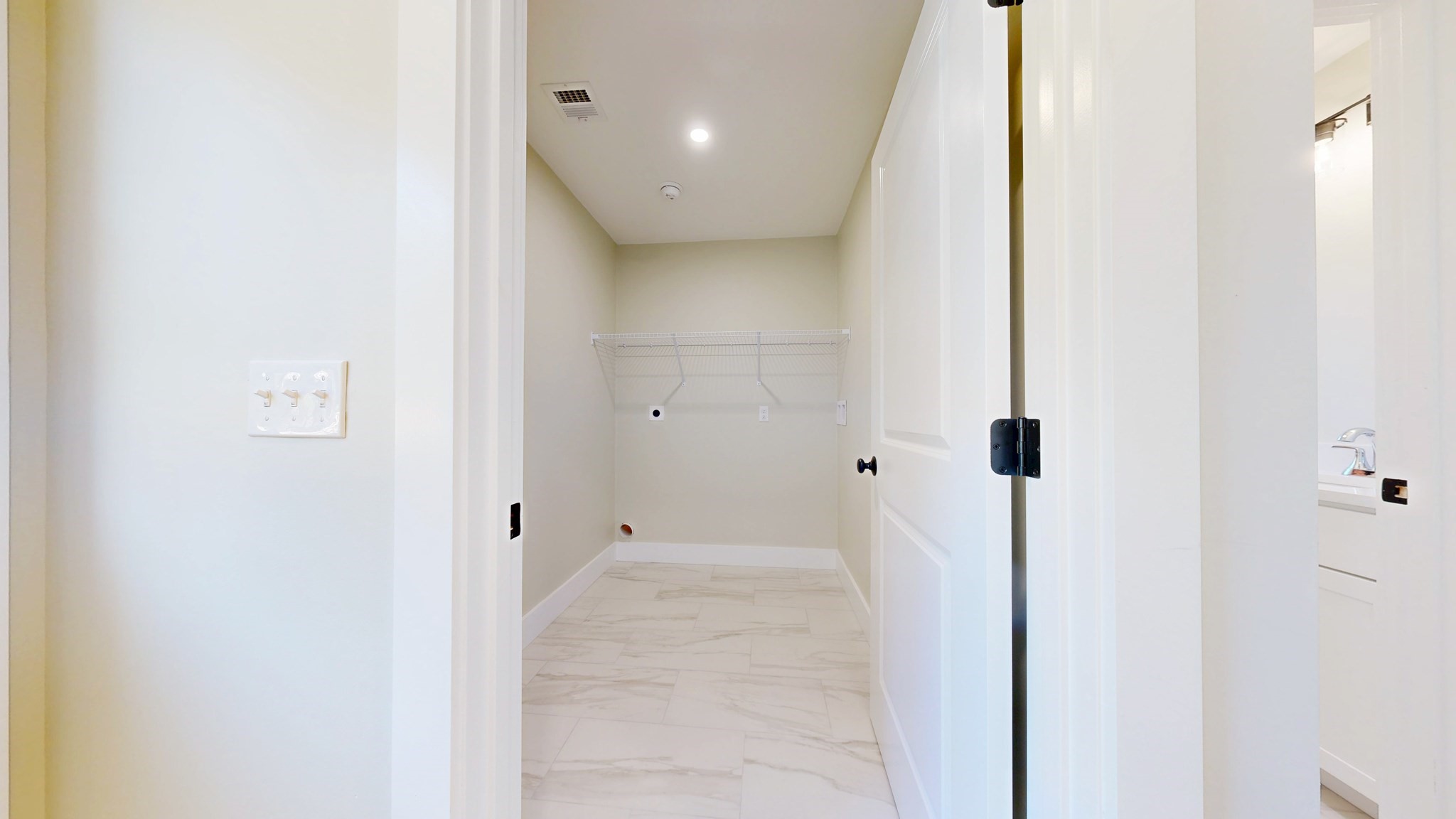158 Wood Street Property Photo 13