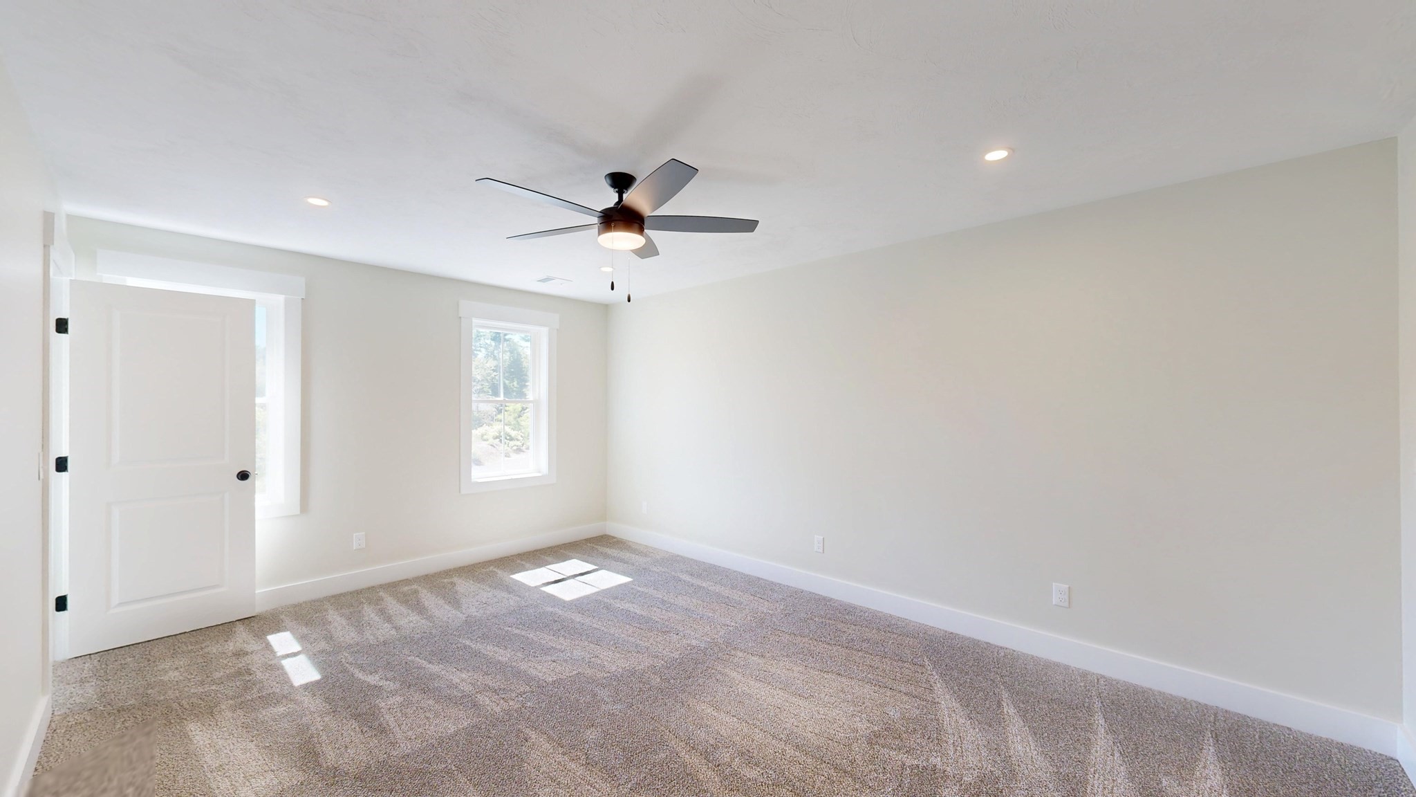 158 Wood Street Property Photo 14