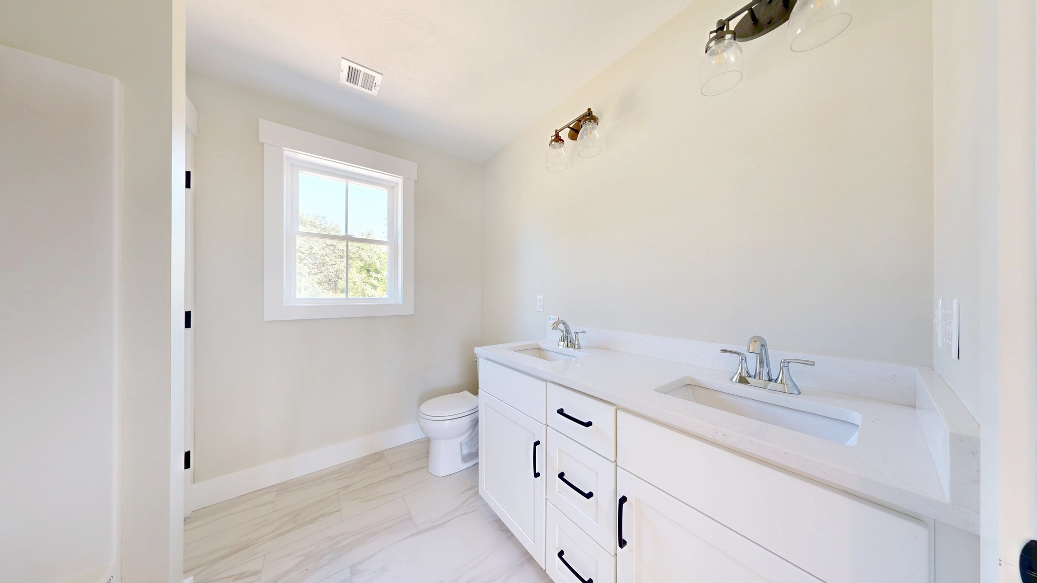 158 Wood Street Property Photo 19