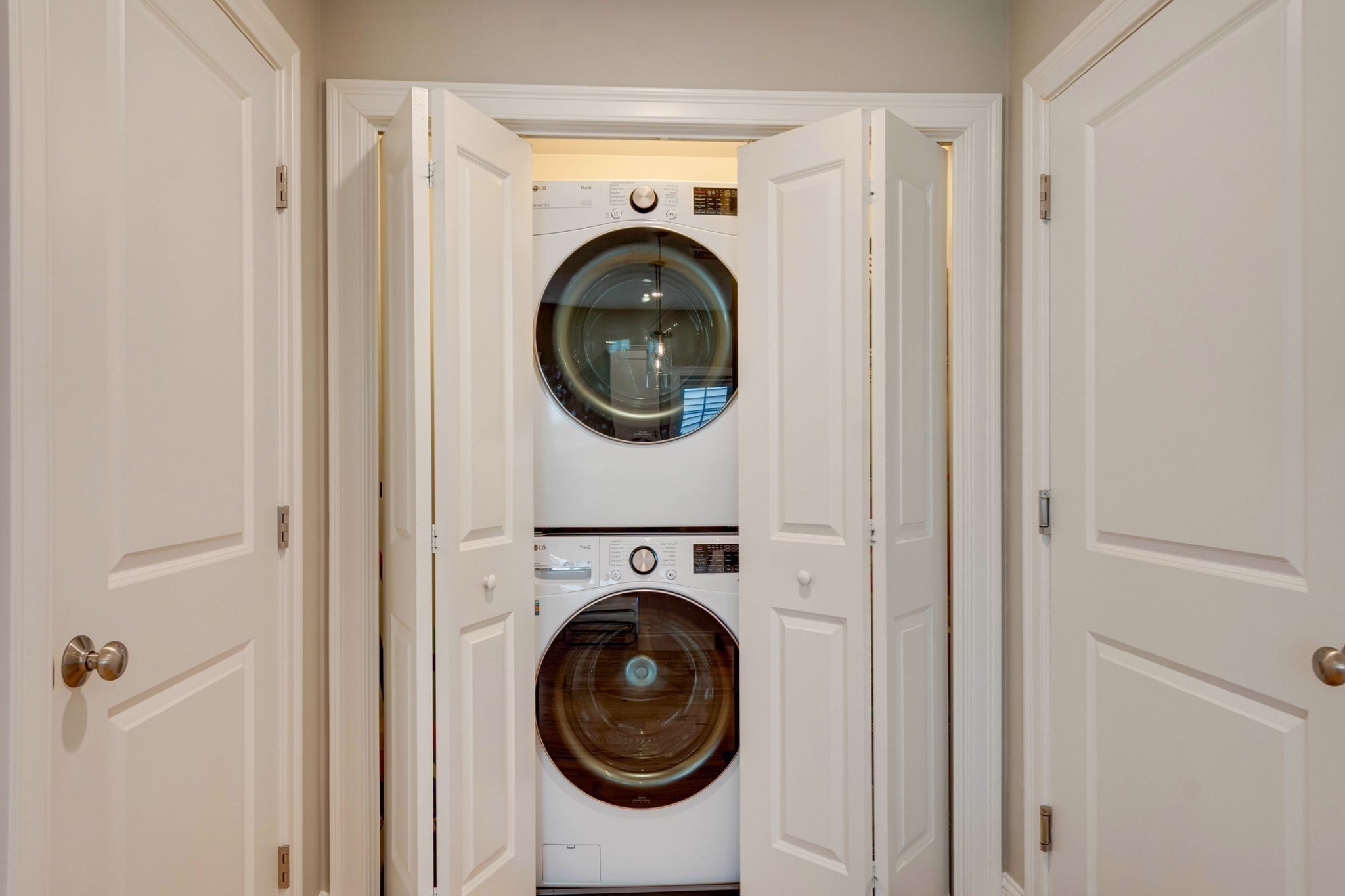 837 Ledgewood Way # 837 Property Photo 13