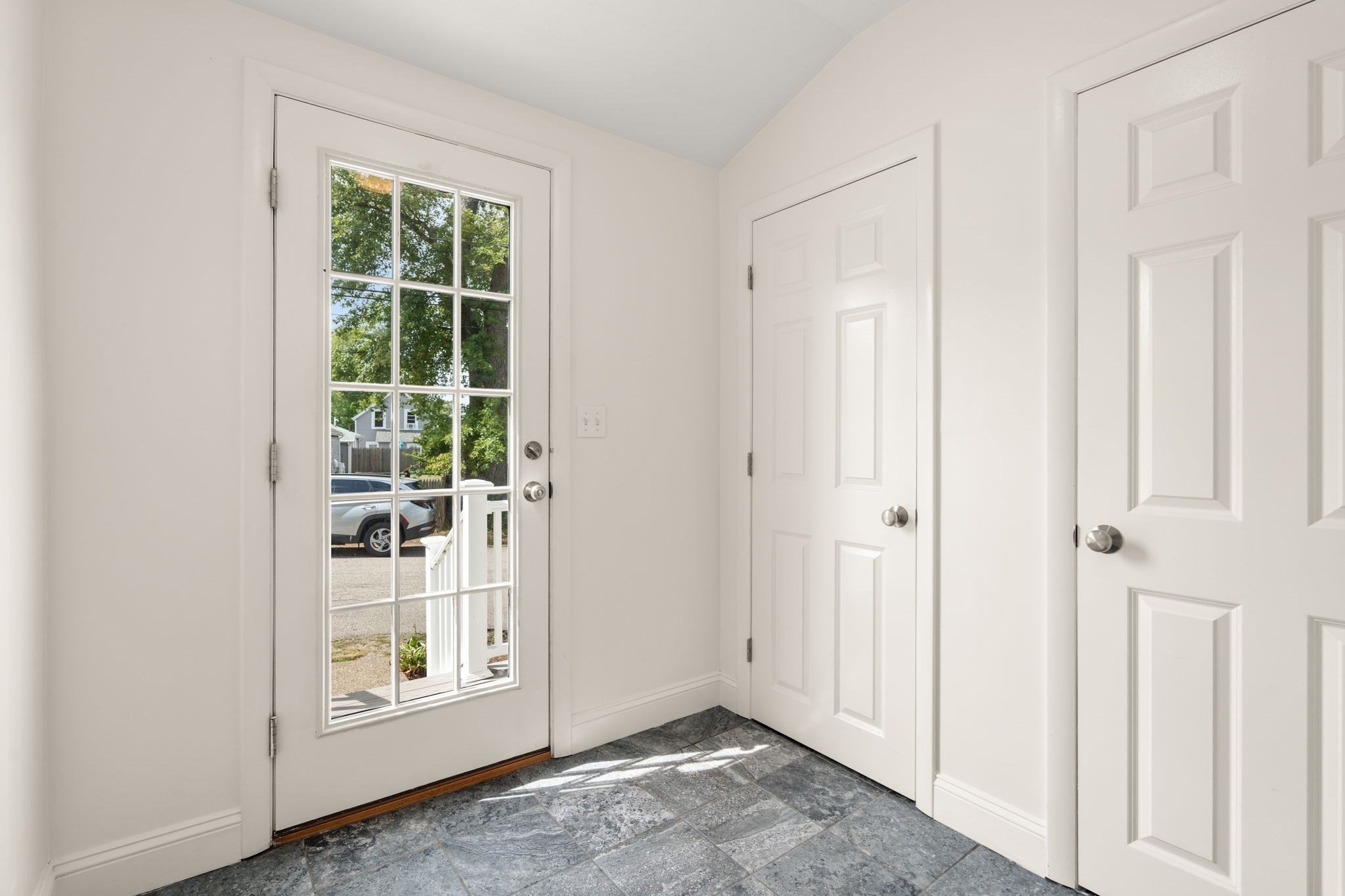 45 Holbrook Rd Property Photo 2