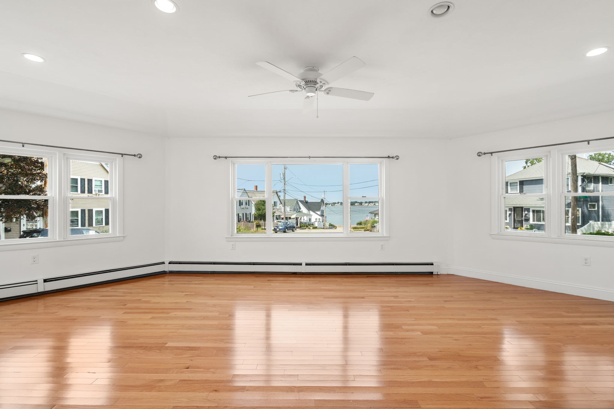 45 Holbrook Rd Property Photo 3