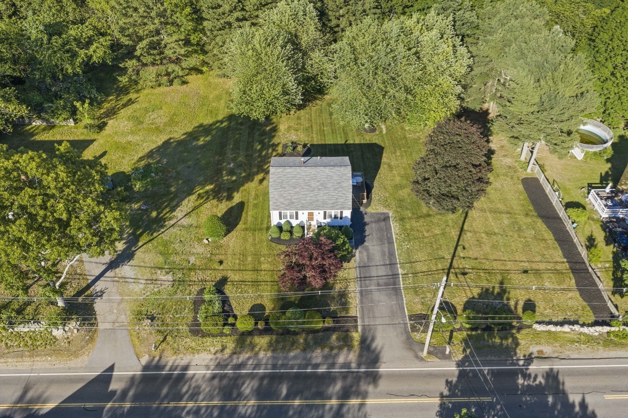 535 Whiting St Property Photo 17
