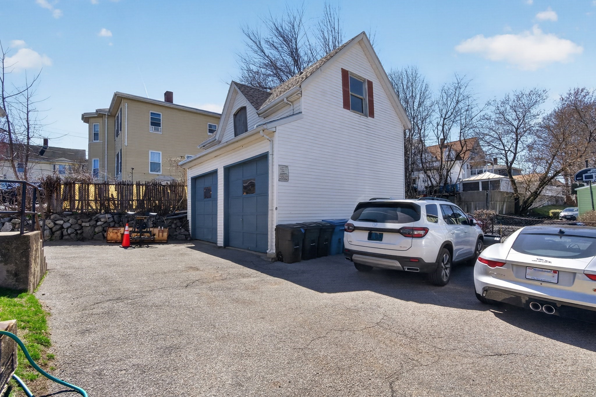 227-229 Newton Street Property Photo 4