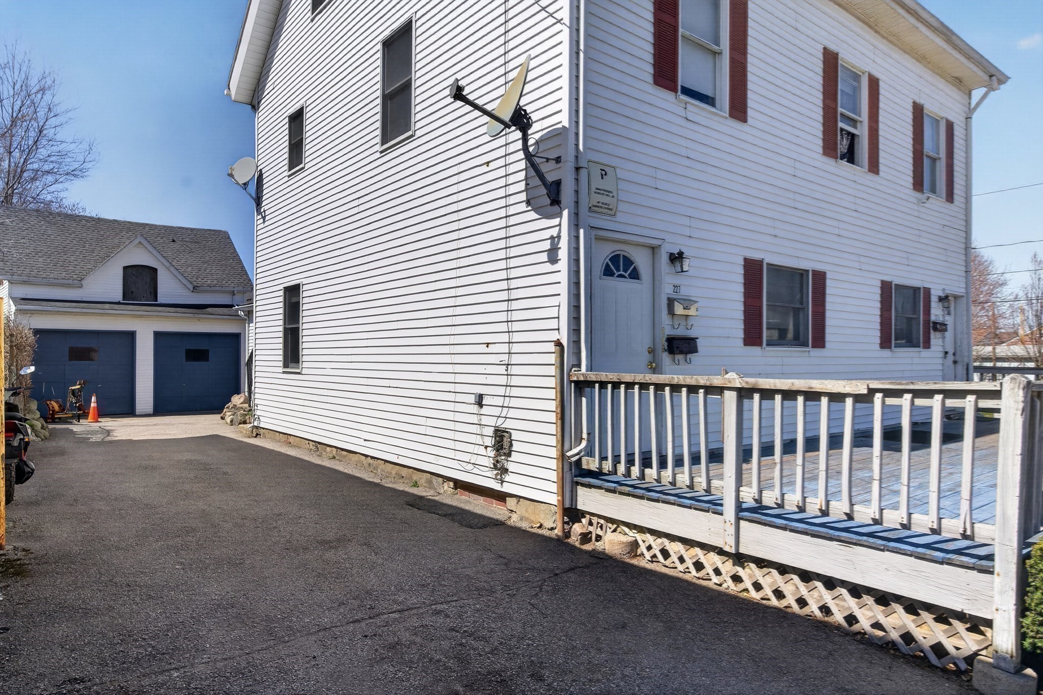 227-229 Newton Street Property Photo 5