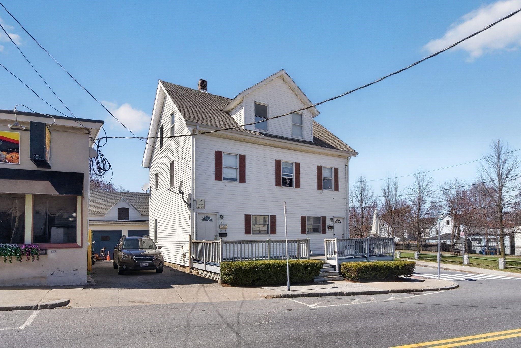 227-229 Newton Street Property Photo 10