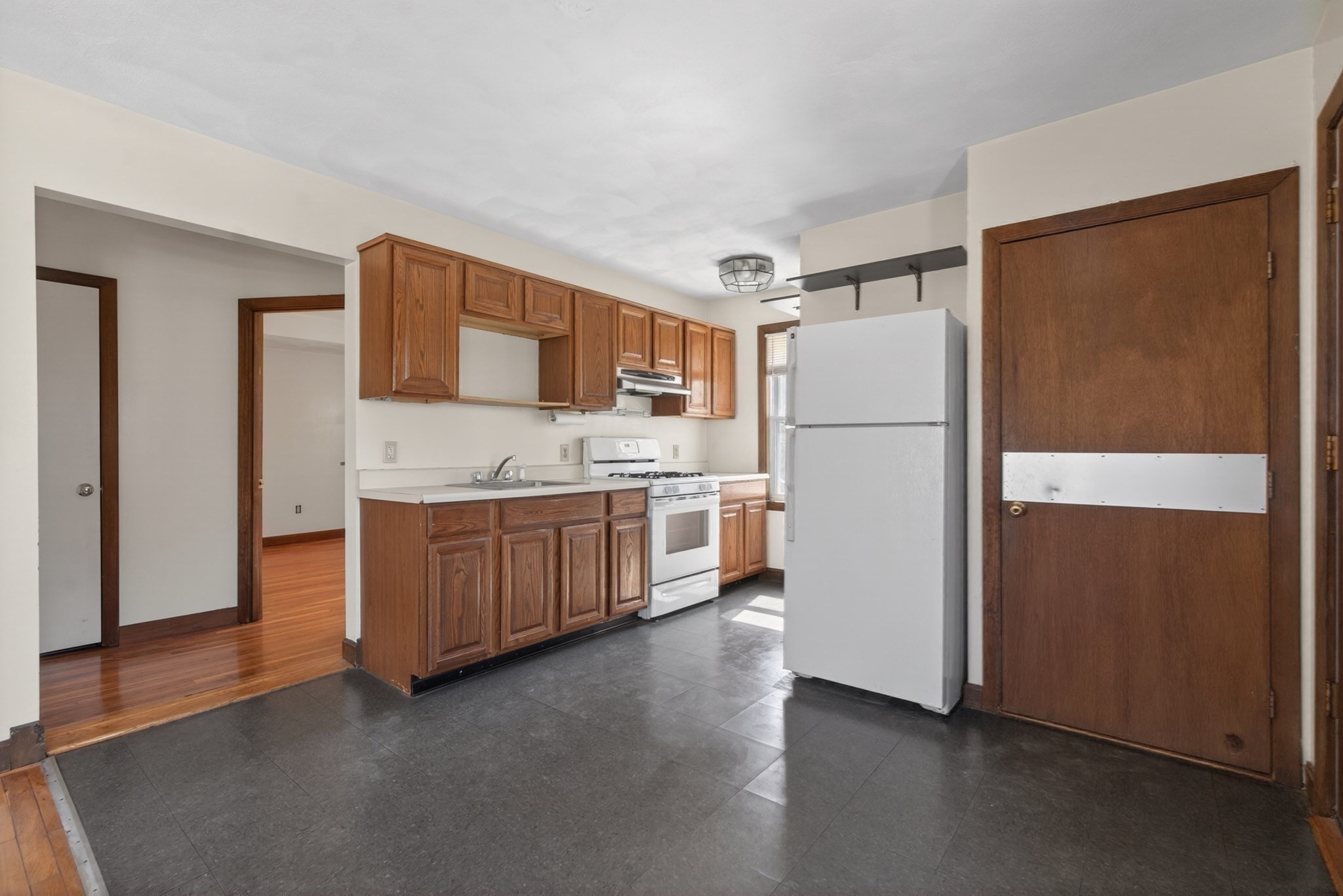 227-229 Newton Street Property Photo 16