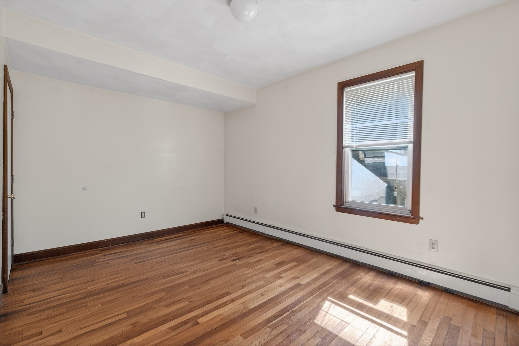 227-229 Newton Street Property Photo 17