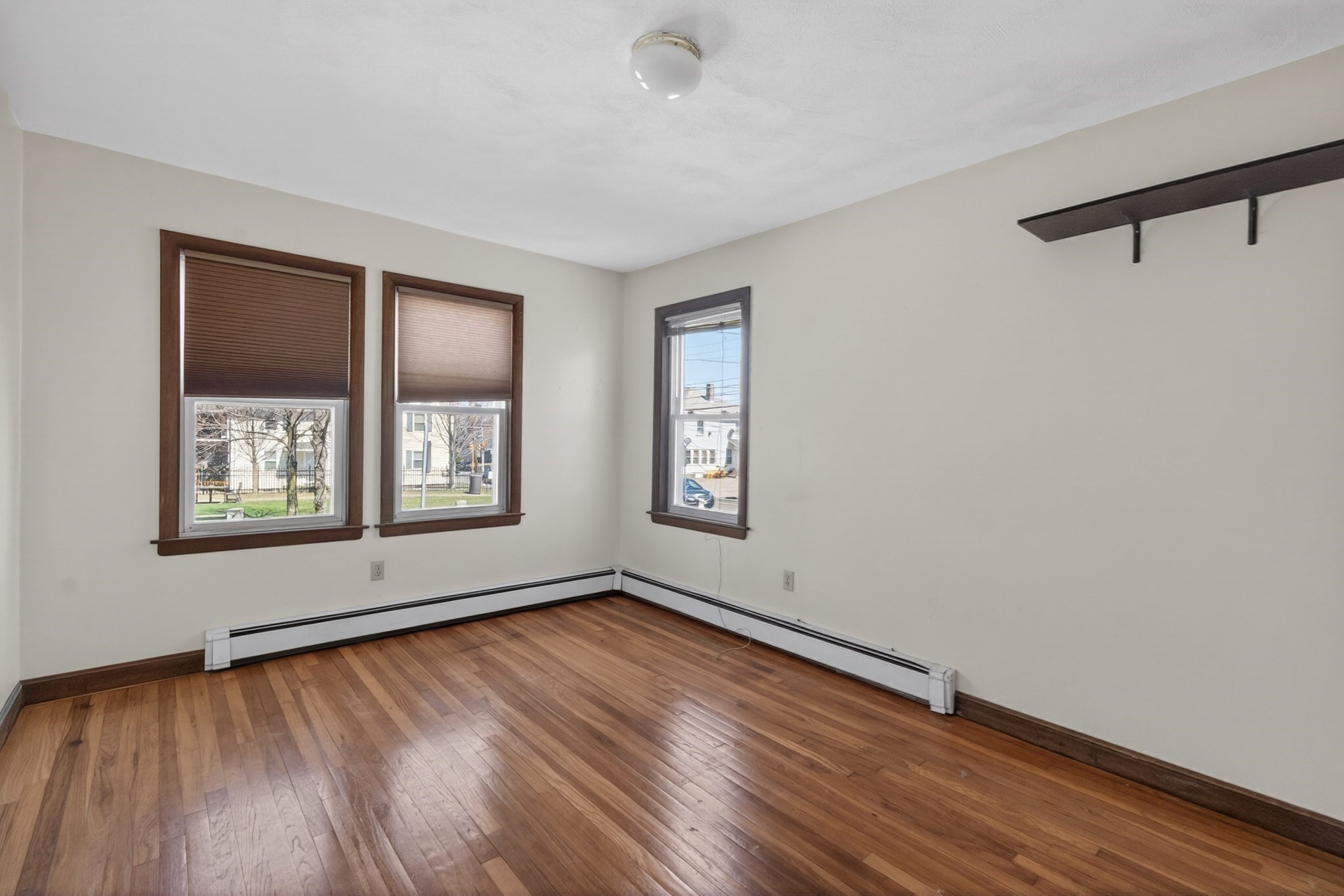 227-229 Newton Street Property Photo 19