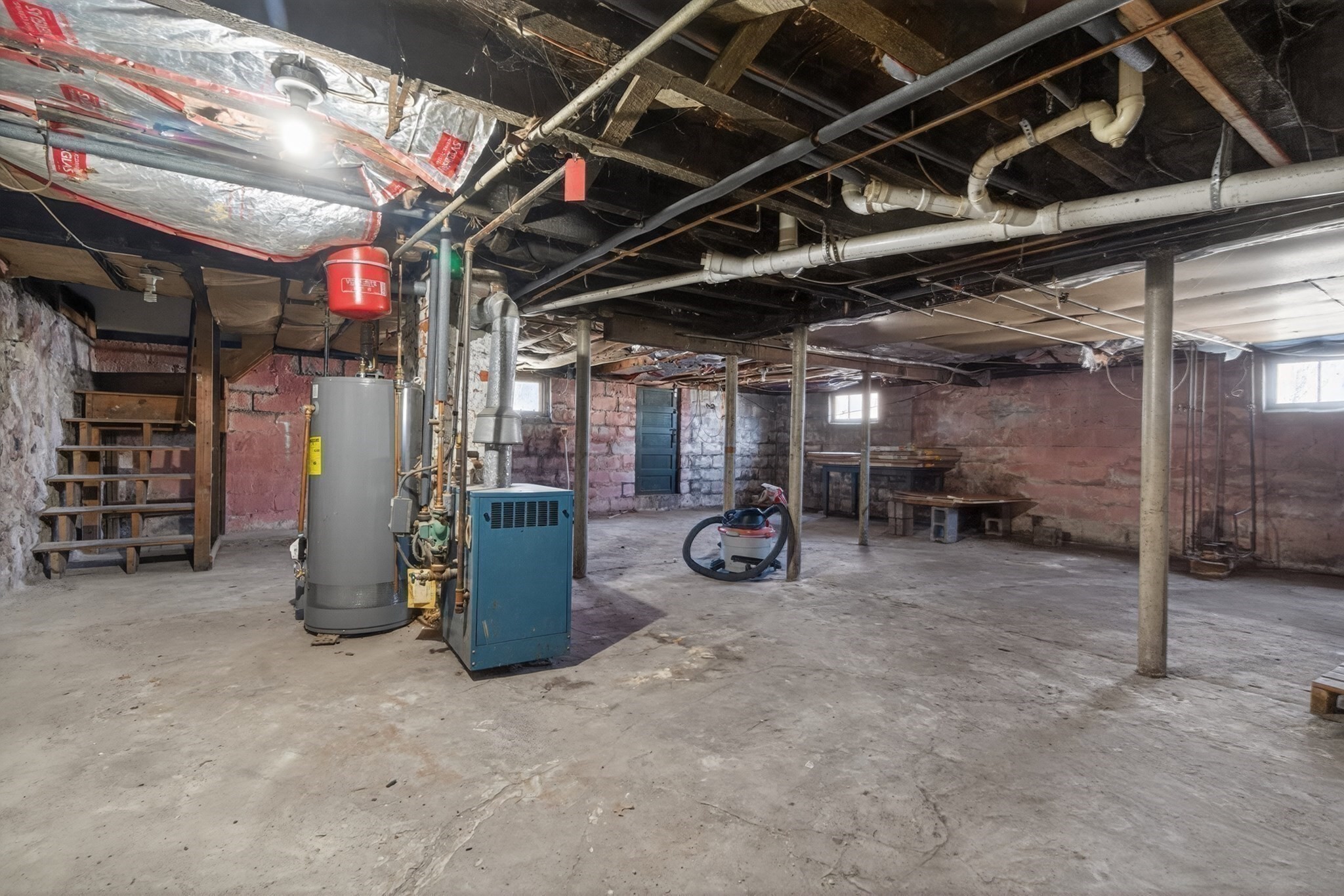 227-229 Newton Street Property Photo 42