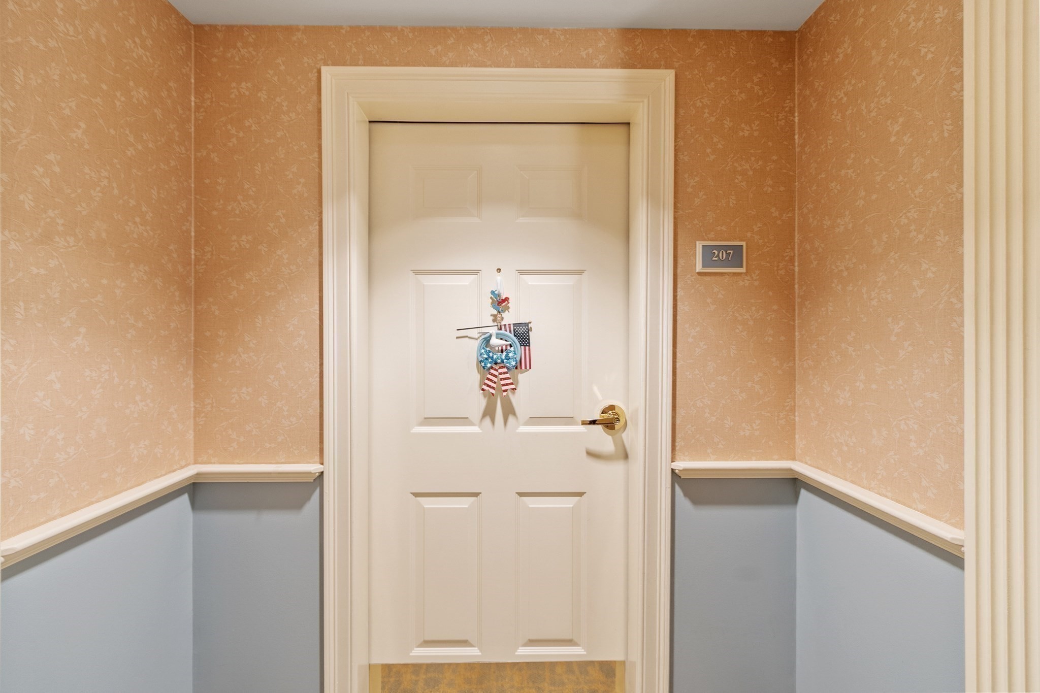 135 Beach Road # B207 Property Photo 5