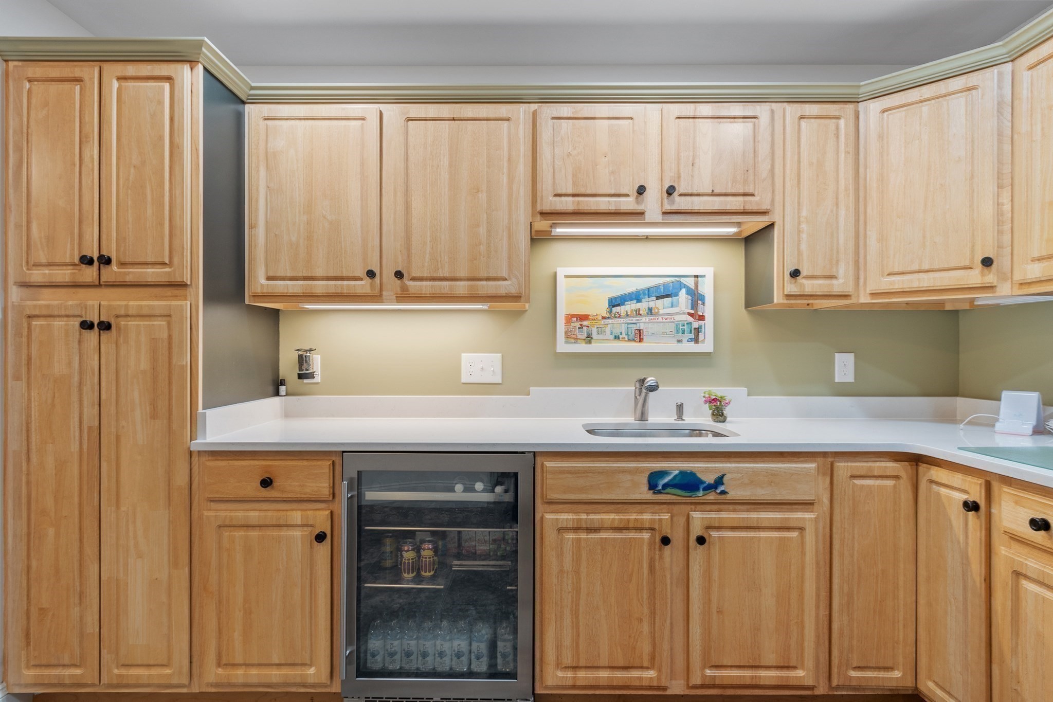 135 Beach Road # B207 Property Photo 6