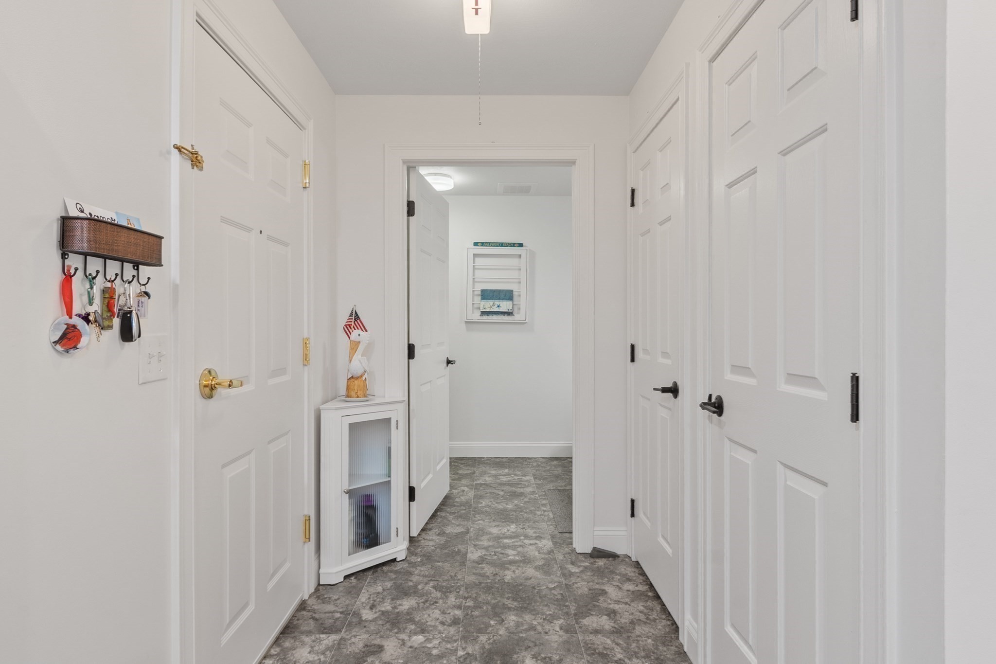 135 Beach Road # B207 Property Photo 21