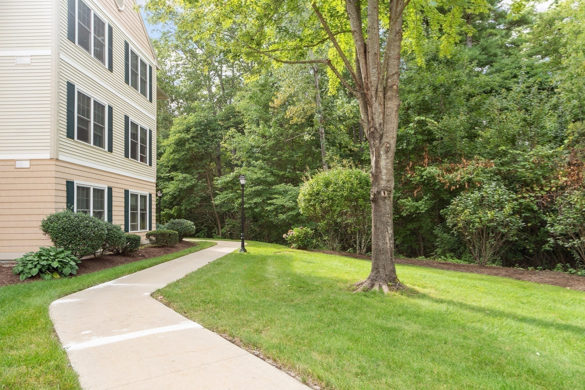 135 Beach Road # B207 Property Photo 31