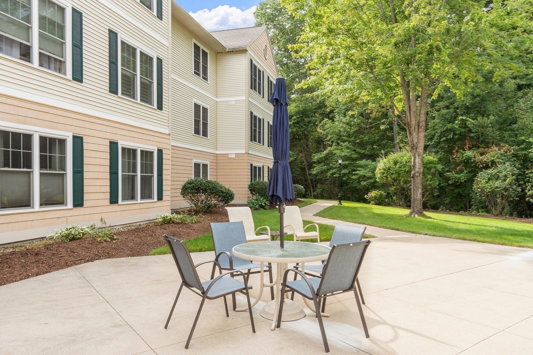 135 Beach Road # B207 Property Photo 32