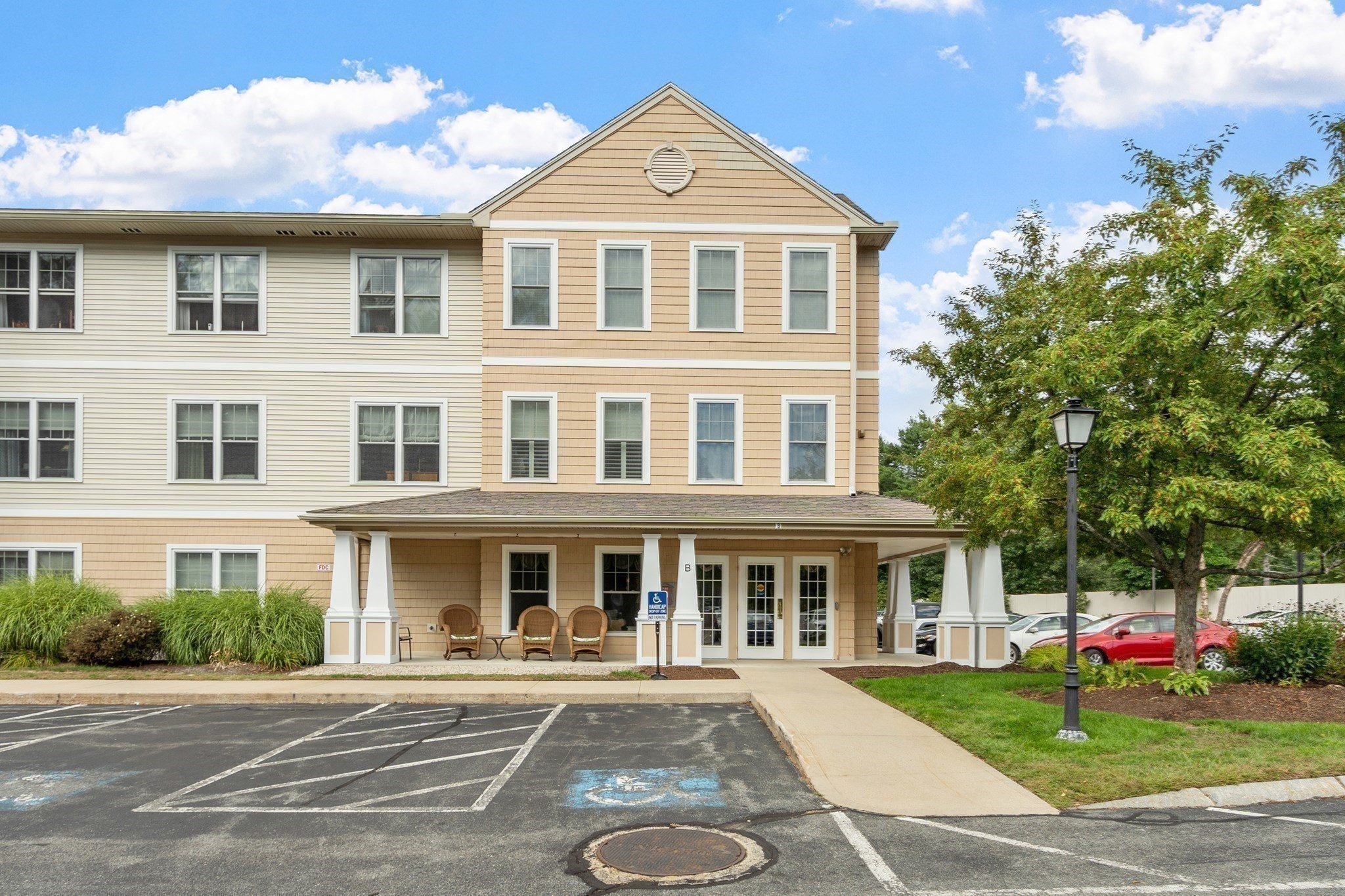 135 Beach Road # B207 Property Photo 36