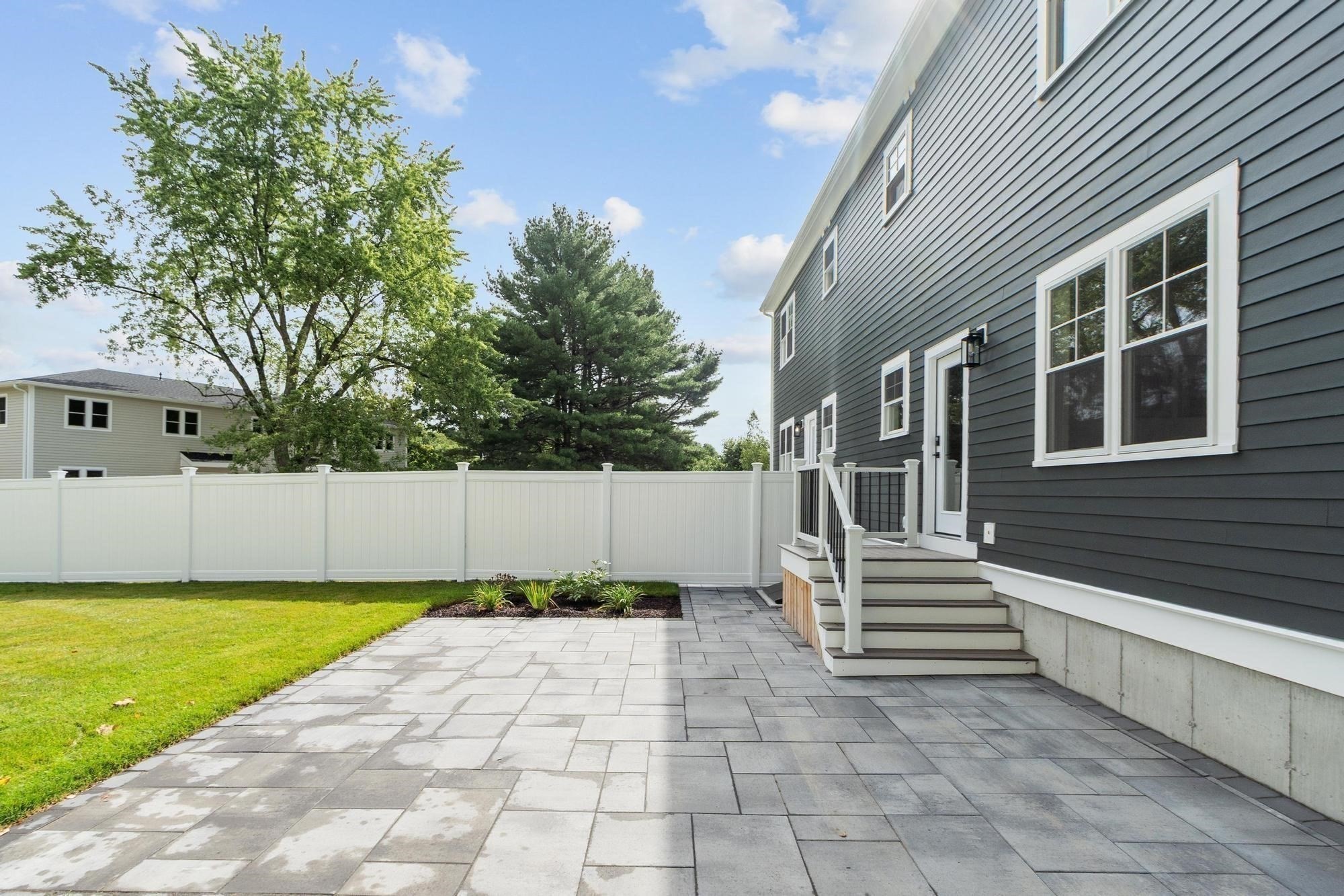 58 Neillian Street Property Photo 37