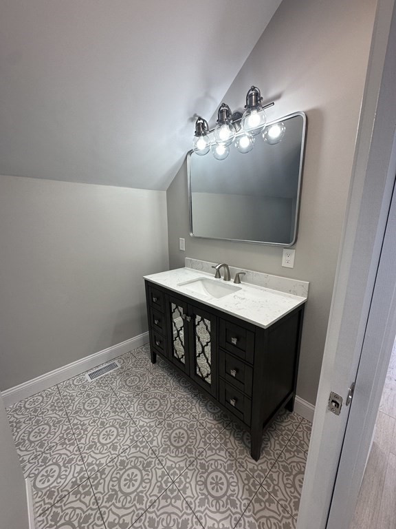 36 Center Street # B Property Photo 17