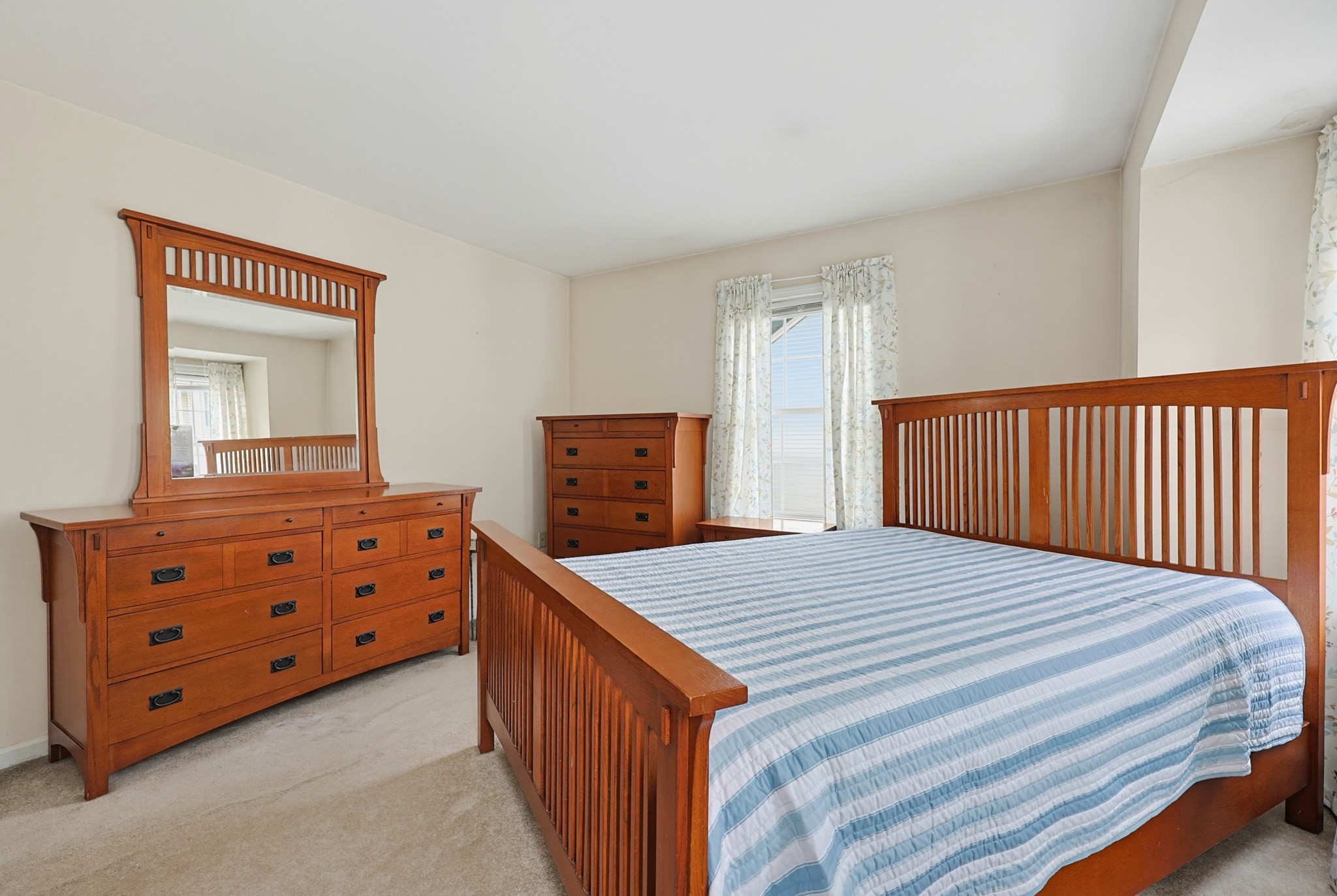474 Plantation St Property Photo 15