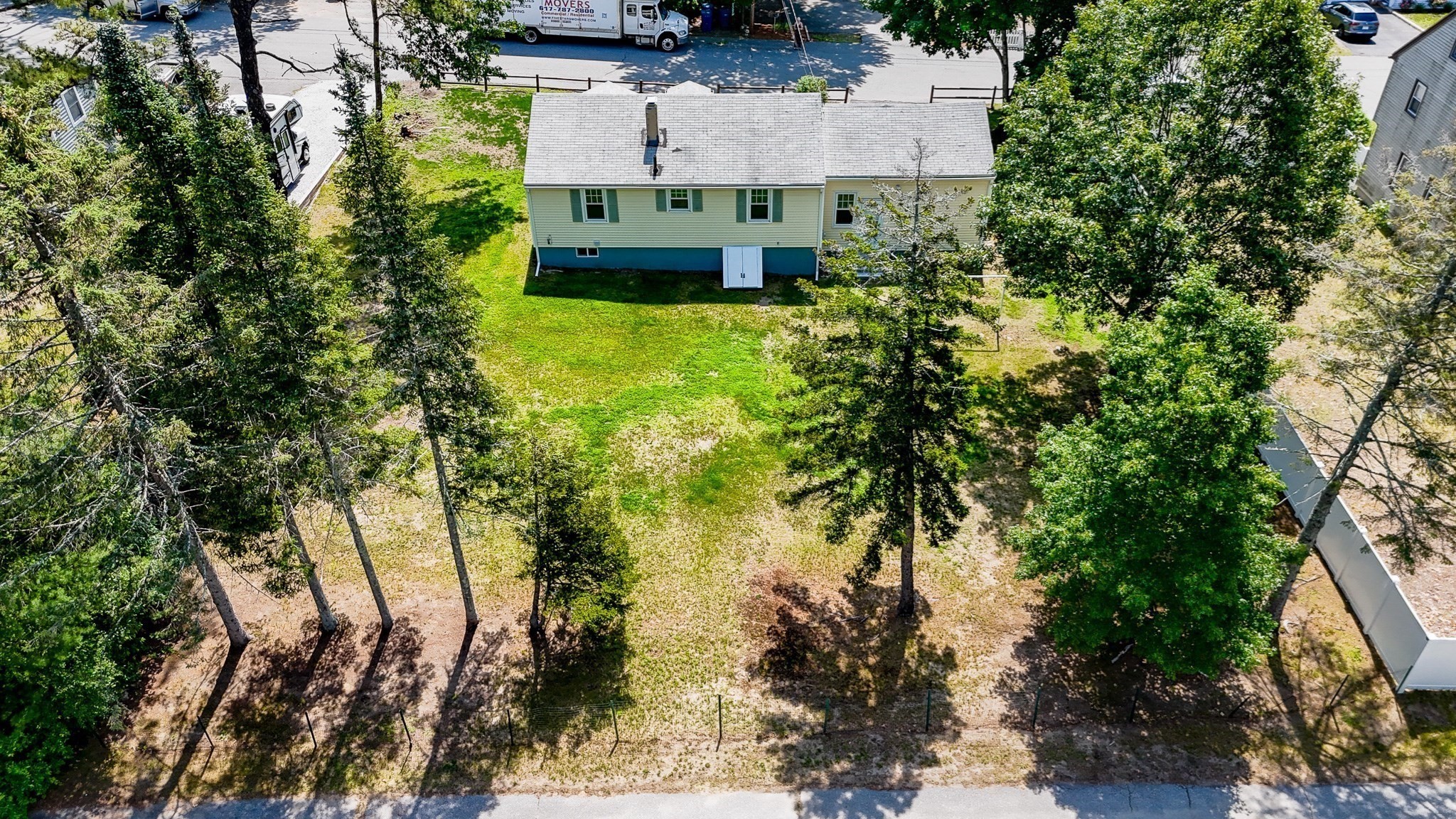 9 Hinckley Rd Property Photo 3