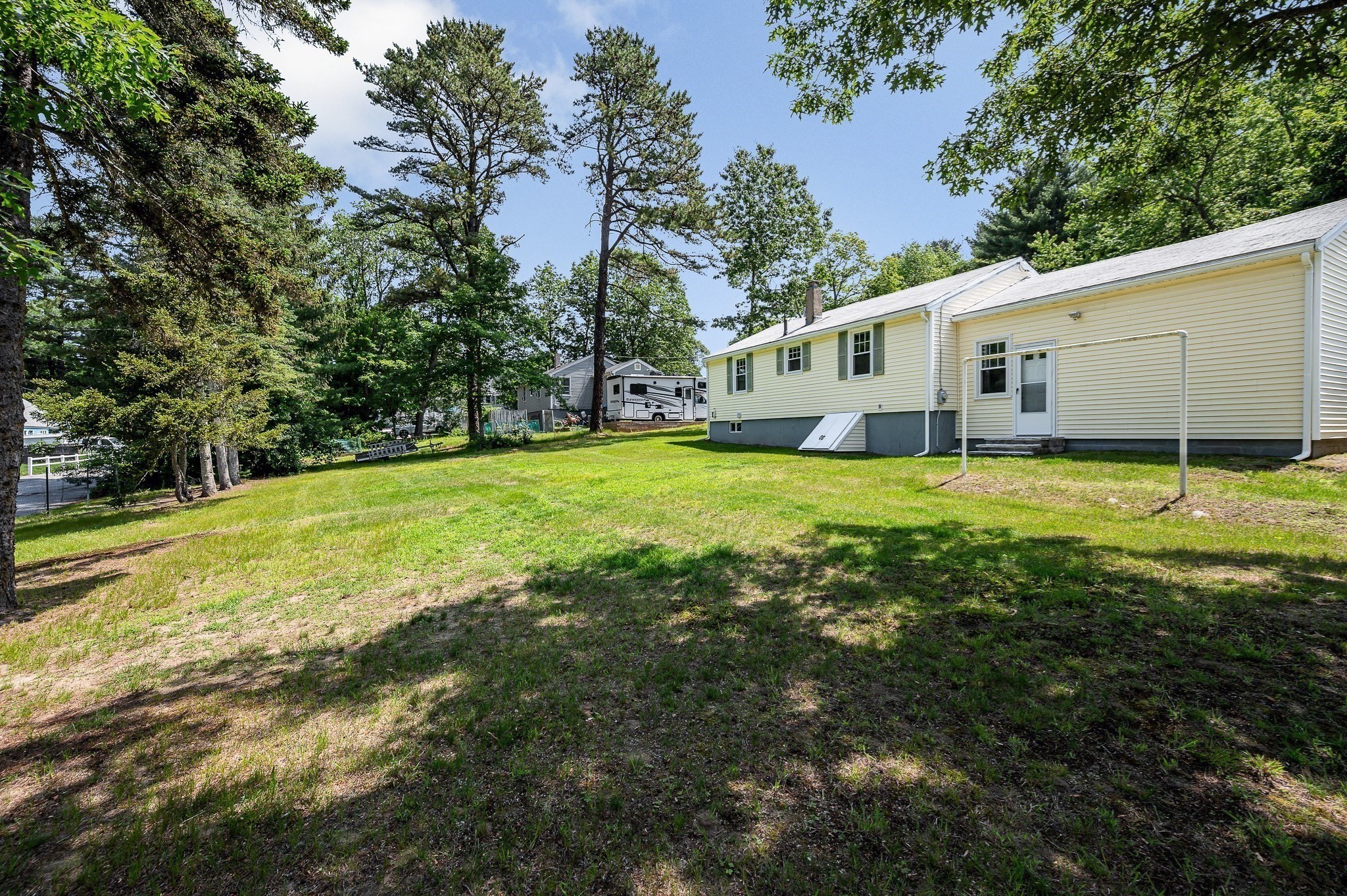 9 Hinckley Rd Property Photo 17