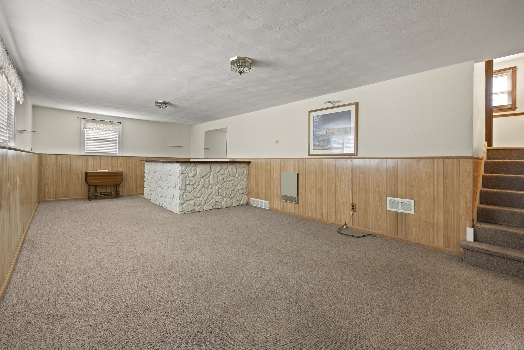8 Russell Road Property Photo 15