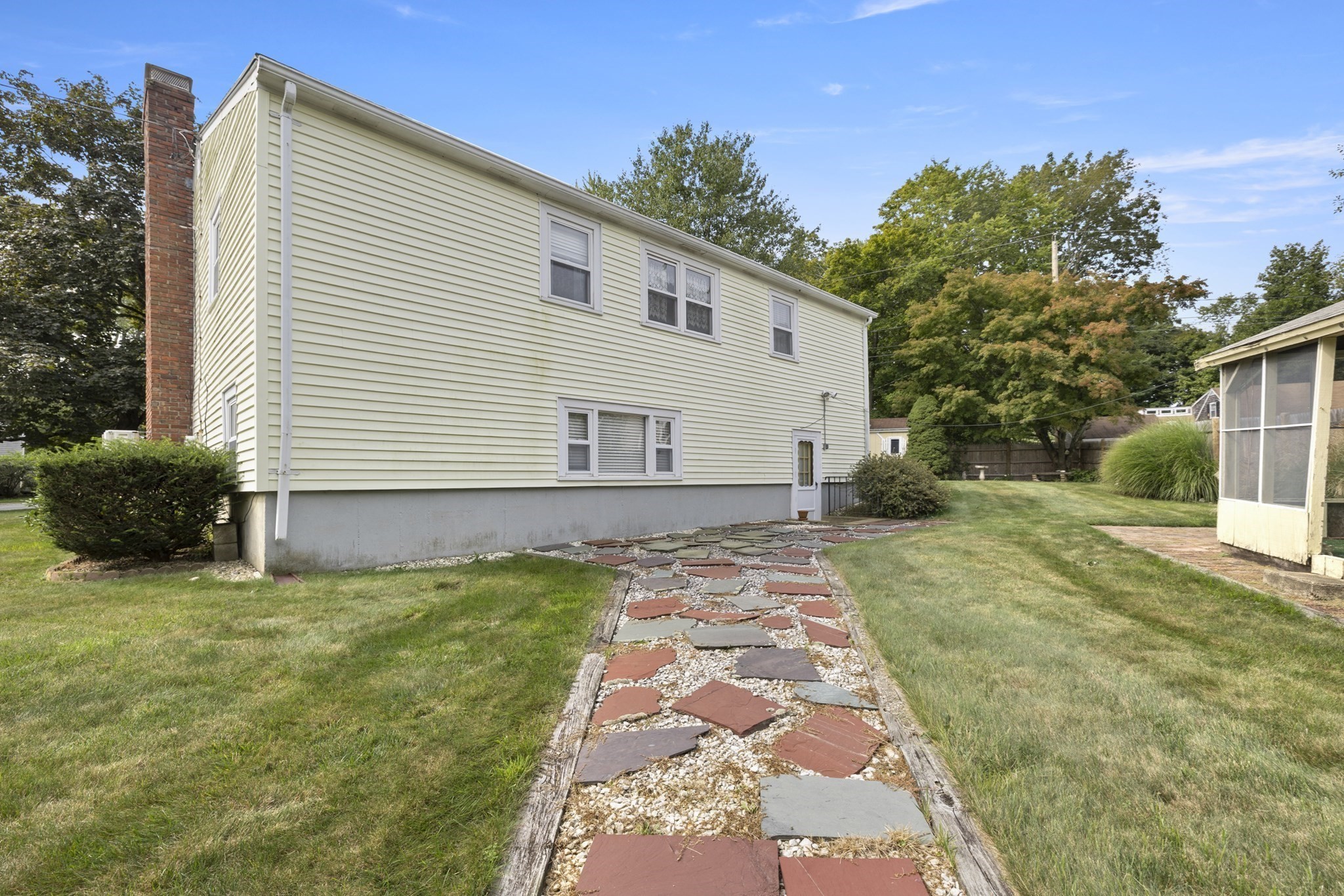 8 Russell Road Property Photo 17