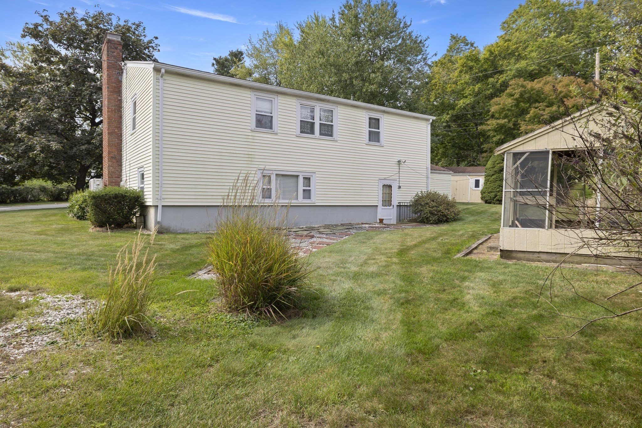 8 Russell Road Property Photo 18