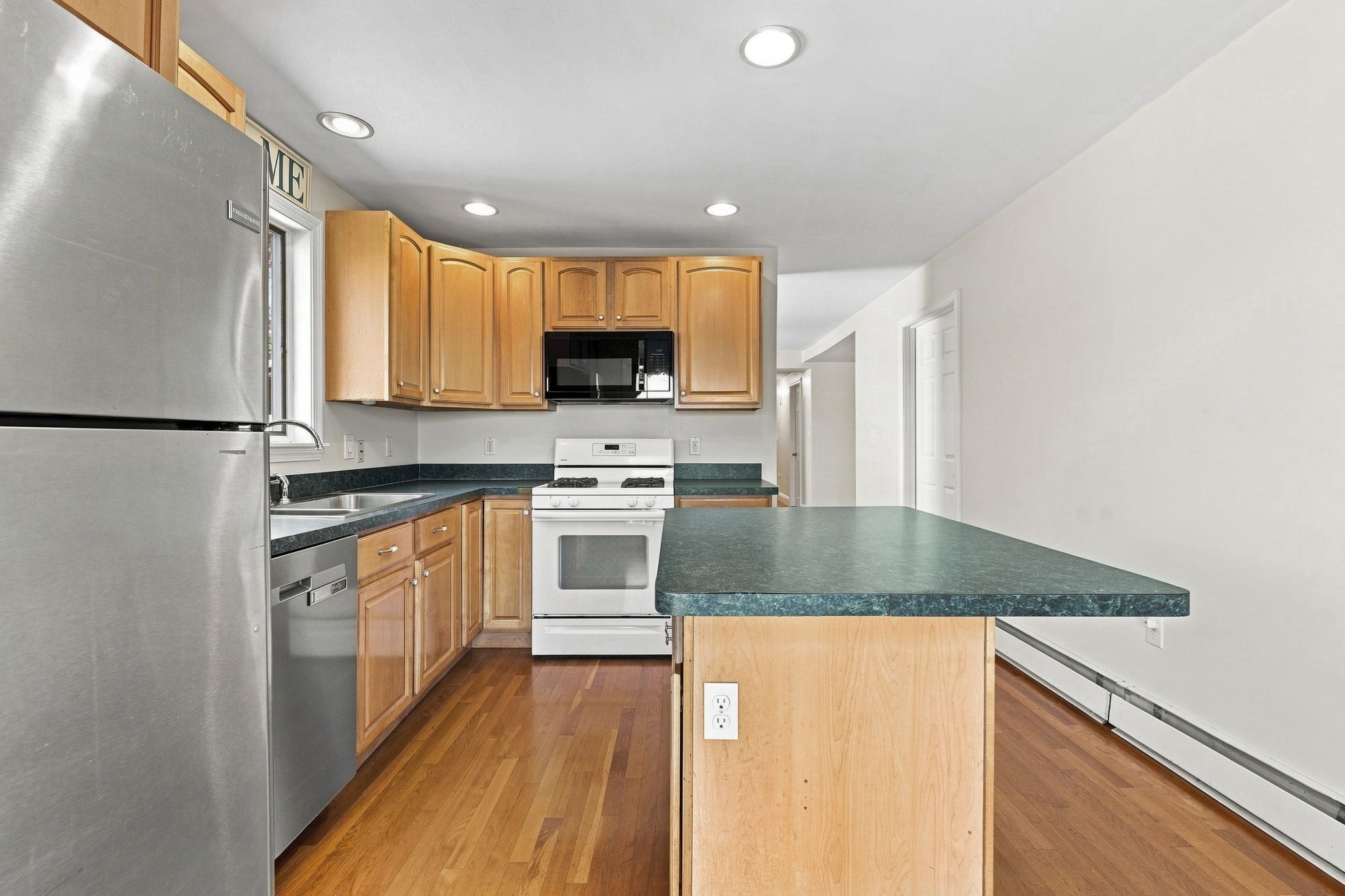 67 Old Harbor Street # 3 Property Photo 4
