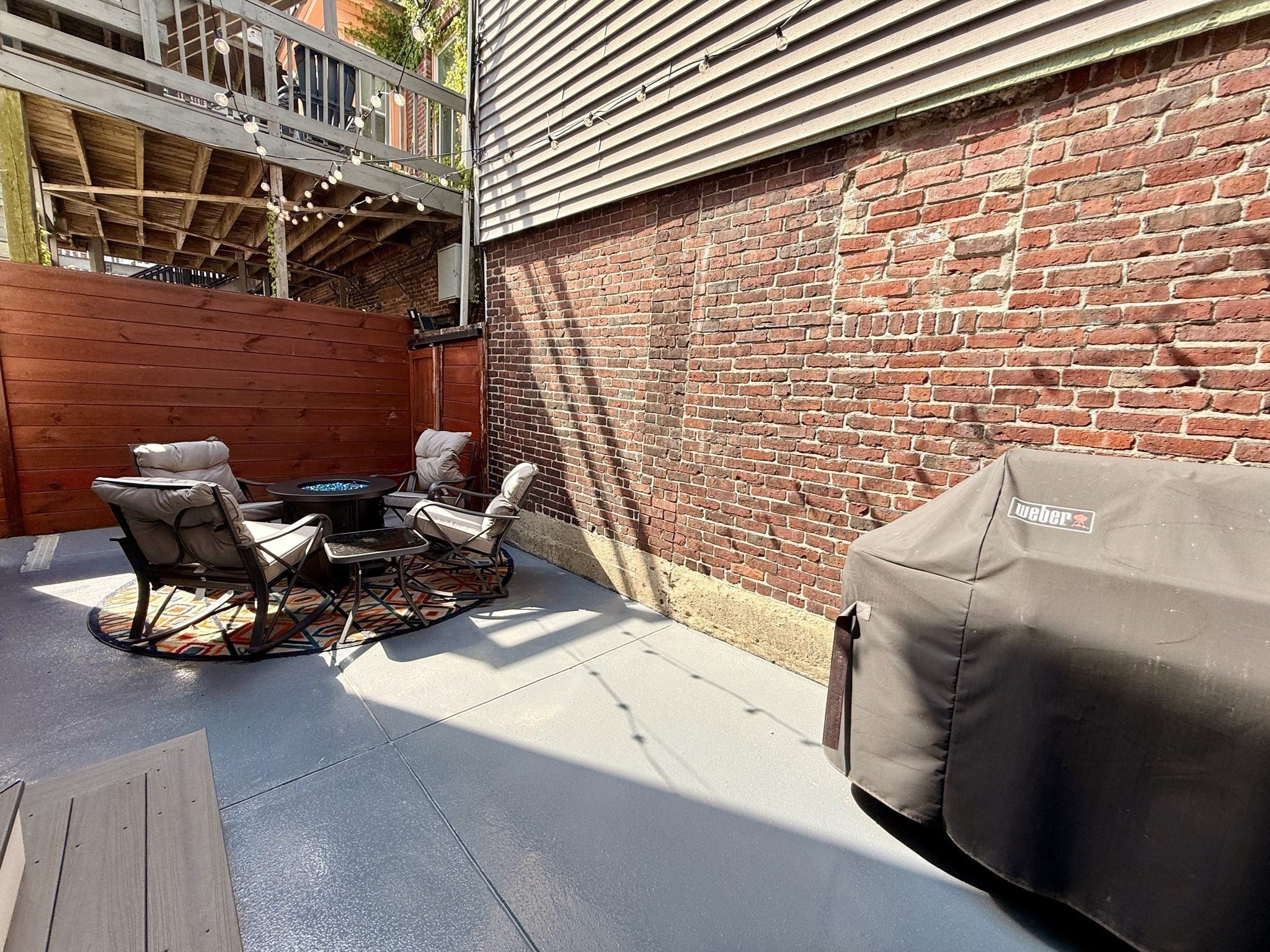 372 Silver St Property Photo 19