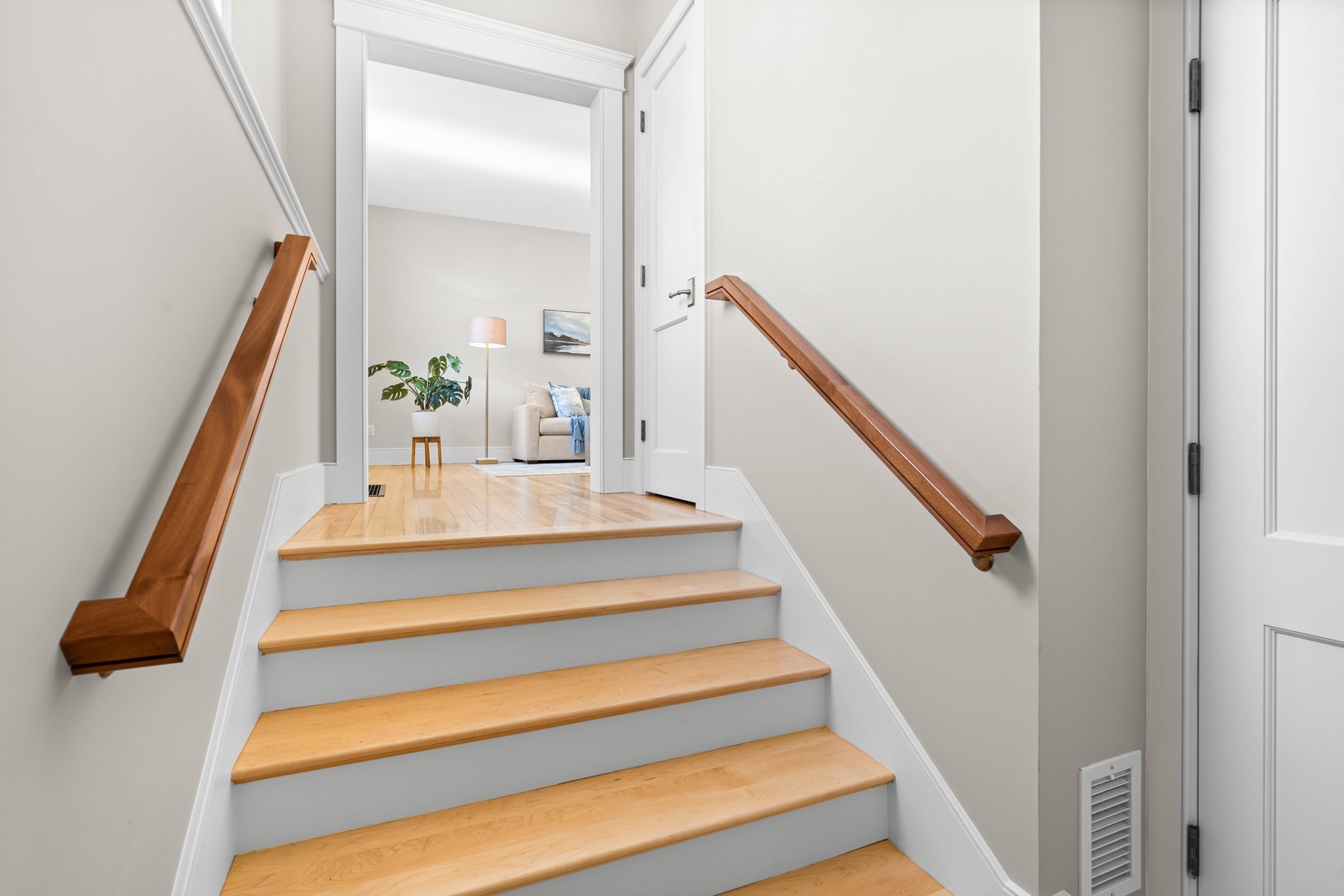 27 Lang Street # 27 Property Photo 13