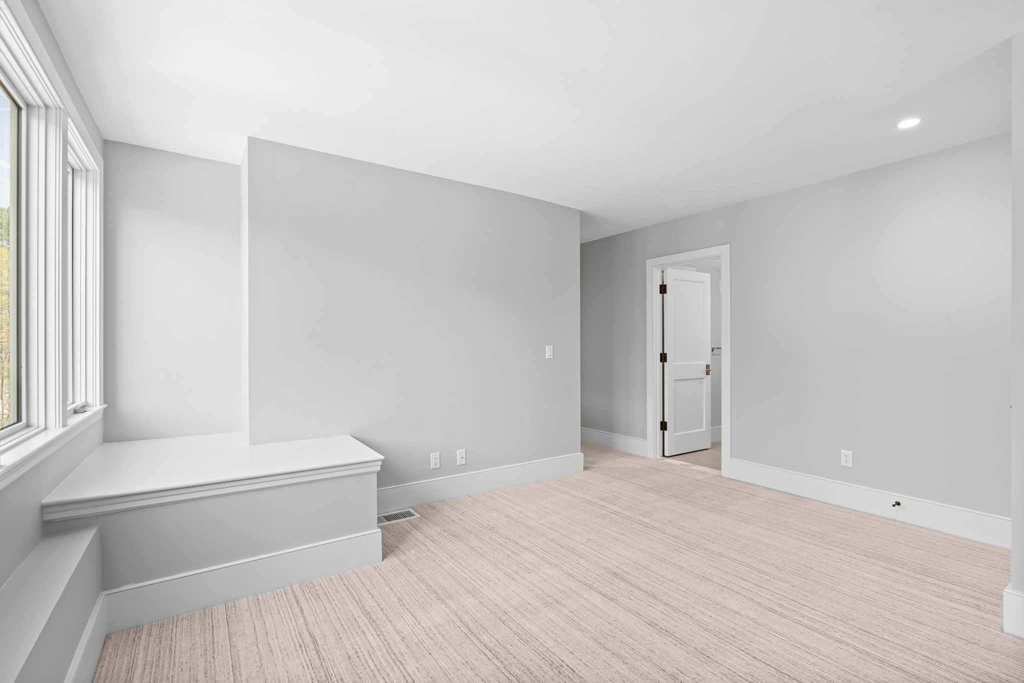27 Lang Street # 27 Property Photo 27