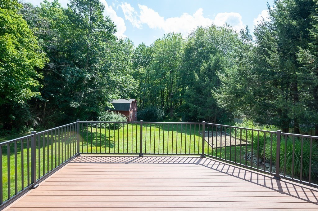 176 Putnam Rd Property Photo 8