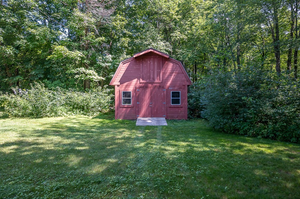 176 Putnam Rd Property Photo 11