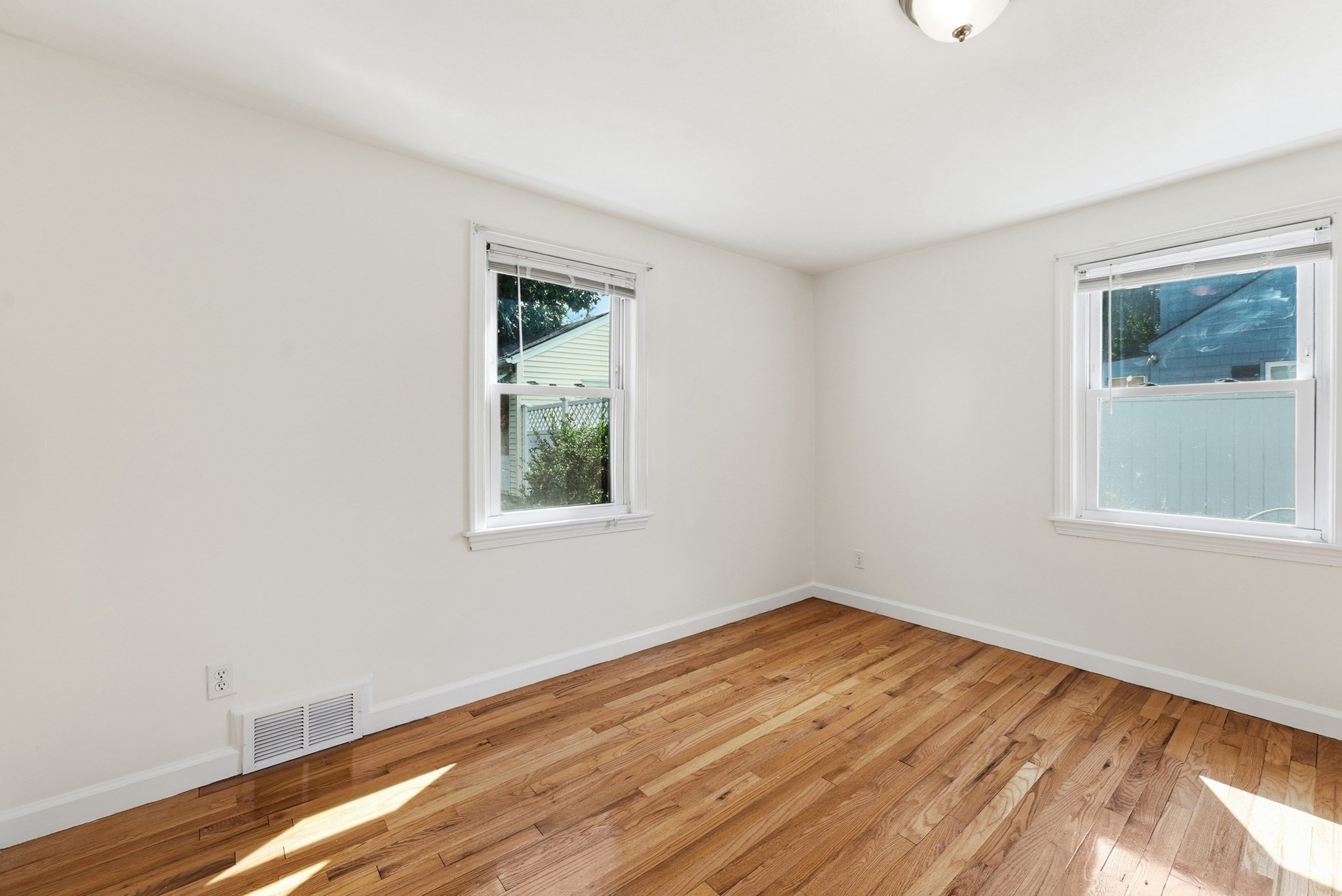 401 Kings Hwy Property Photo 18