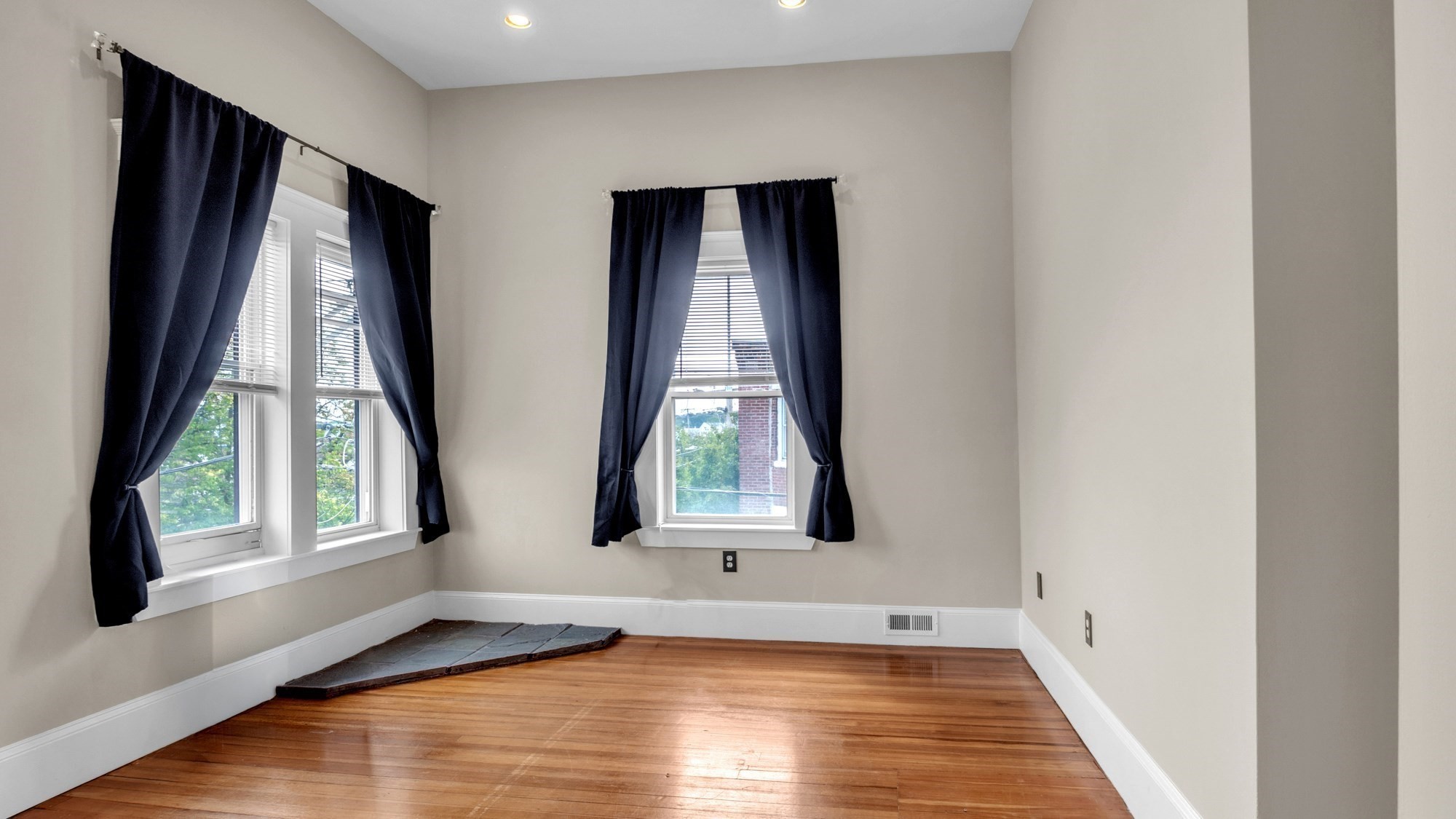 44 Pingree St # 5 Property Photo 2