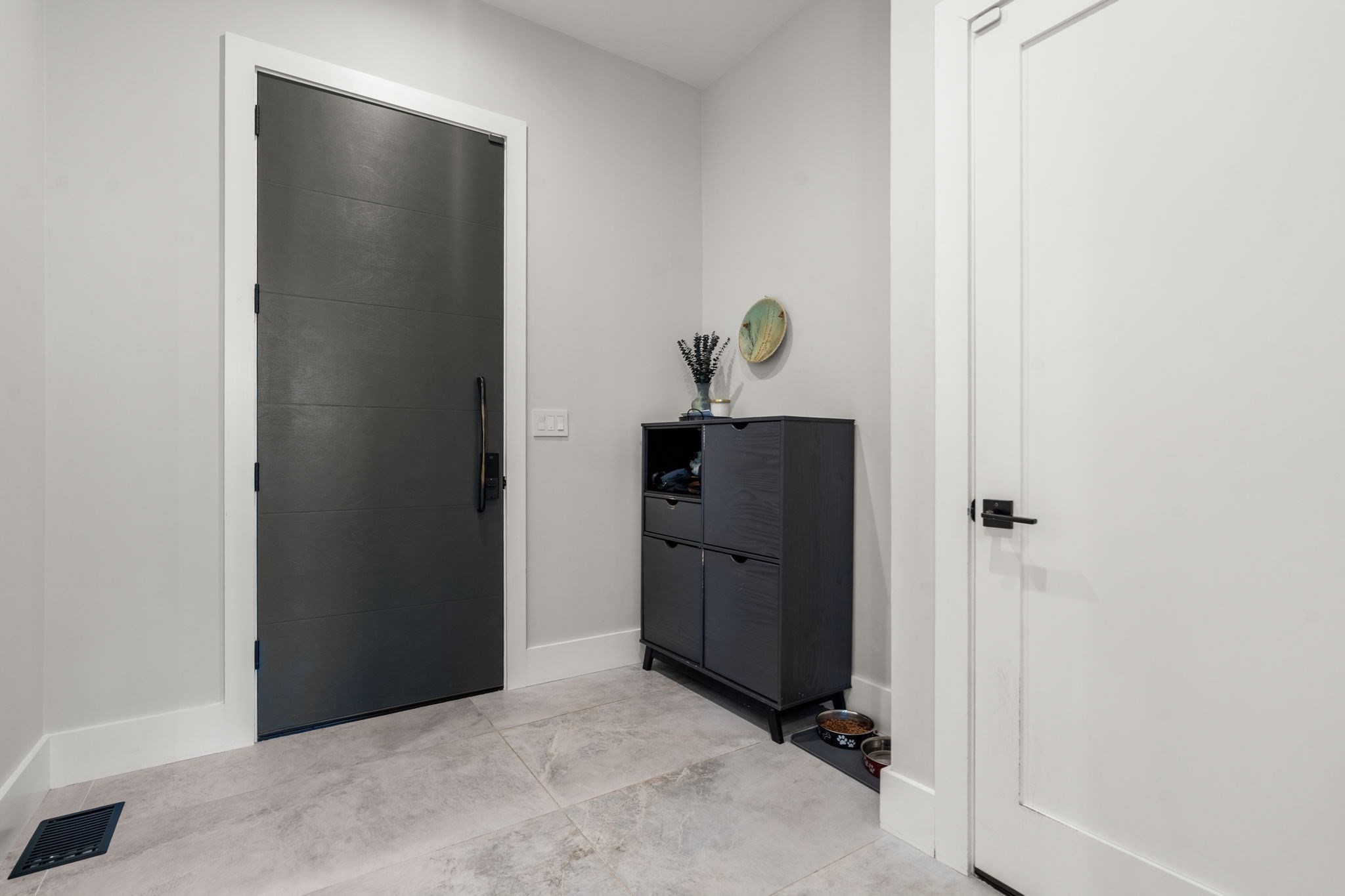 20 Peach Tree Lane Property Photo 4