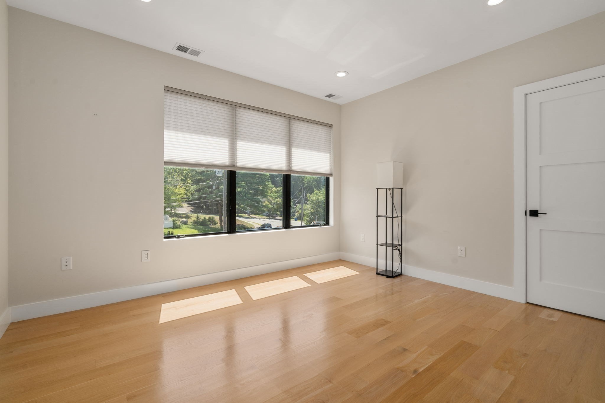 20 Peach Tree Lane Property Photo 13