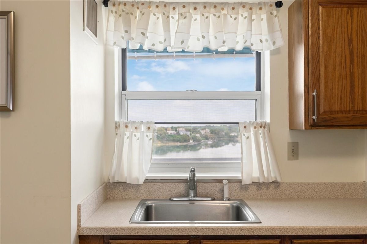 9 Park Ave. # 707 Property Photo 13