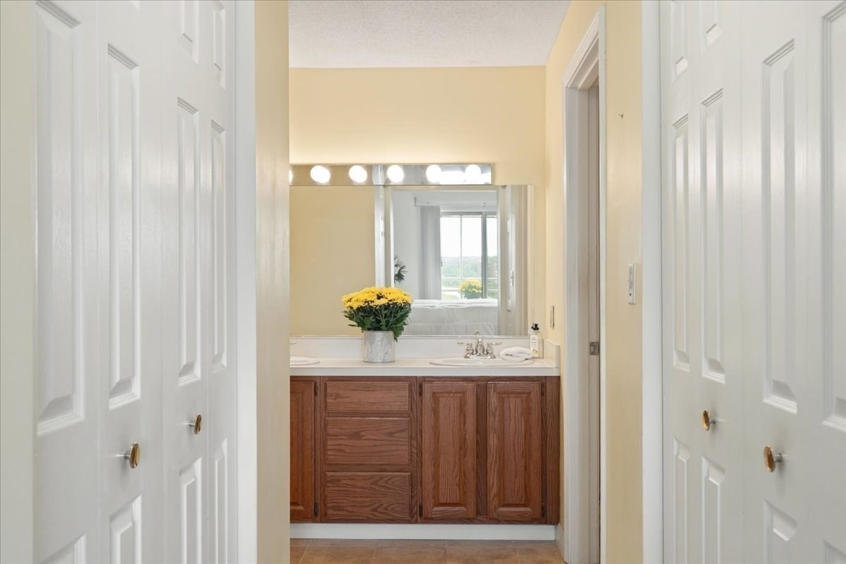 9 Park Ave. # 707 Property Photo 19