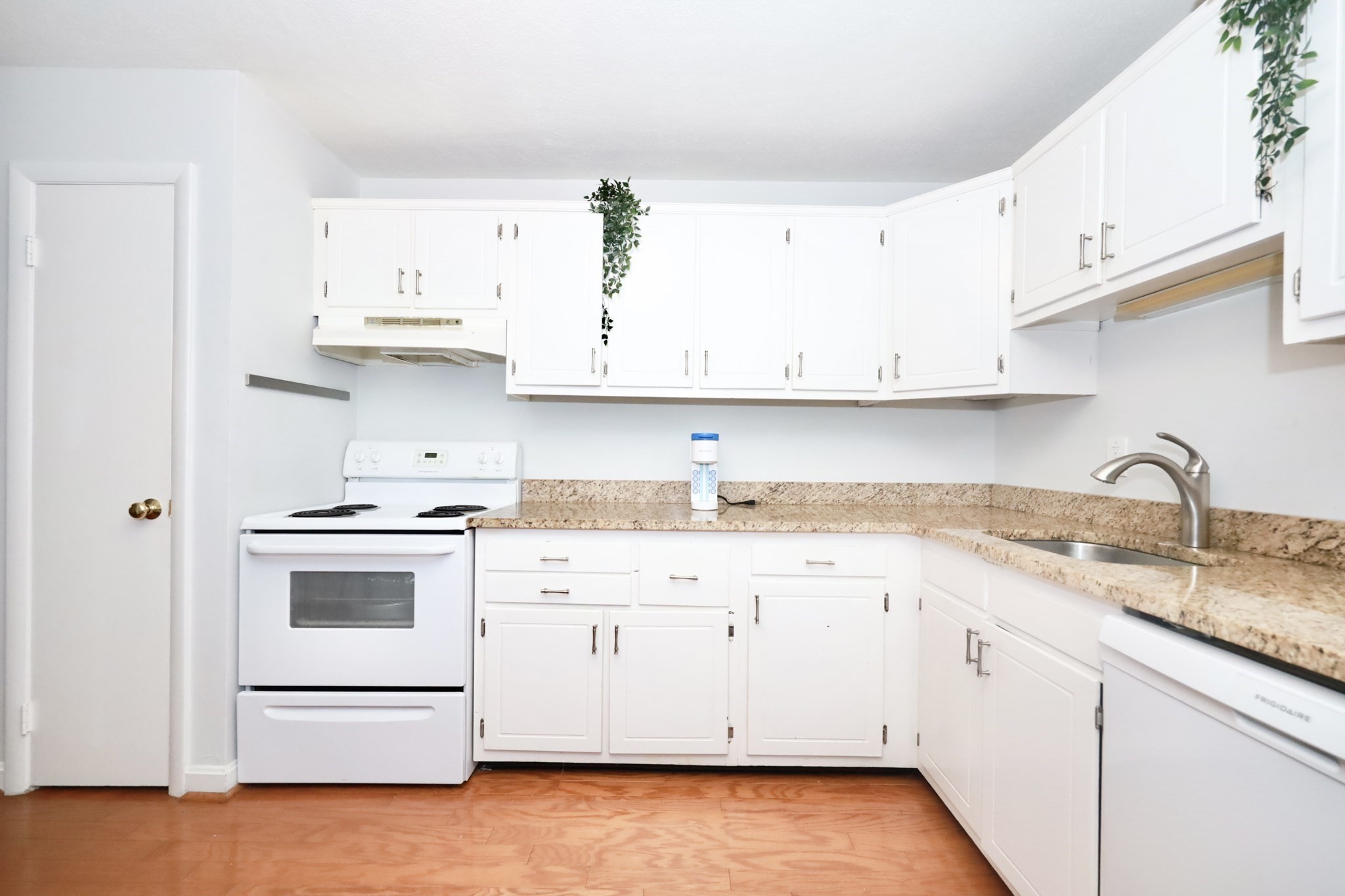 11 Cogswell Ave # 6 Property Photo 4
