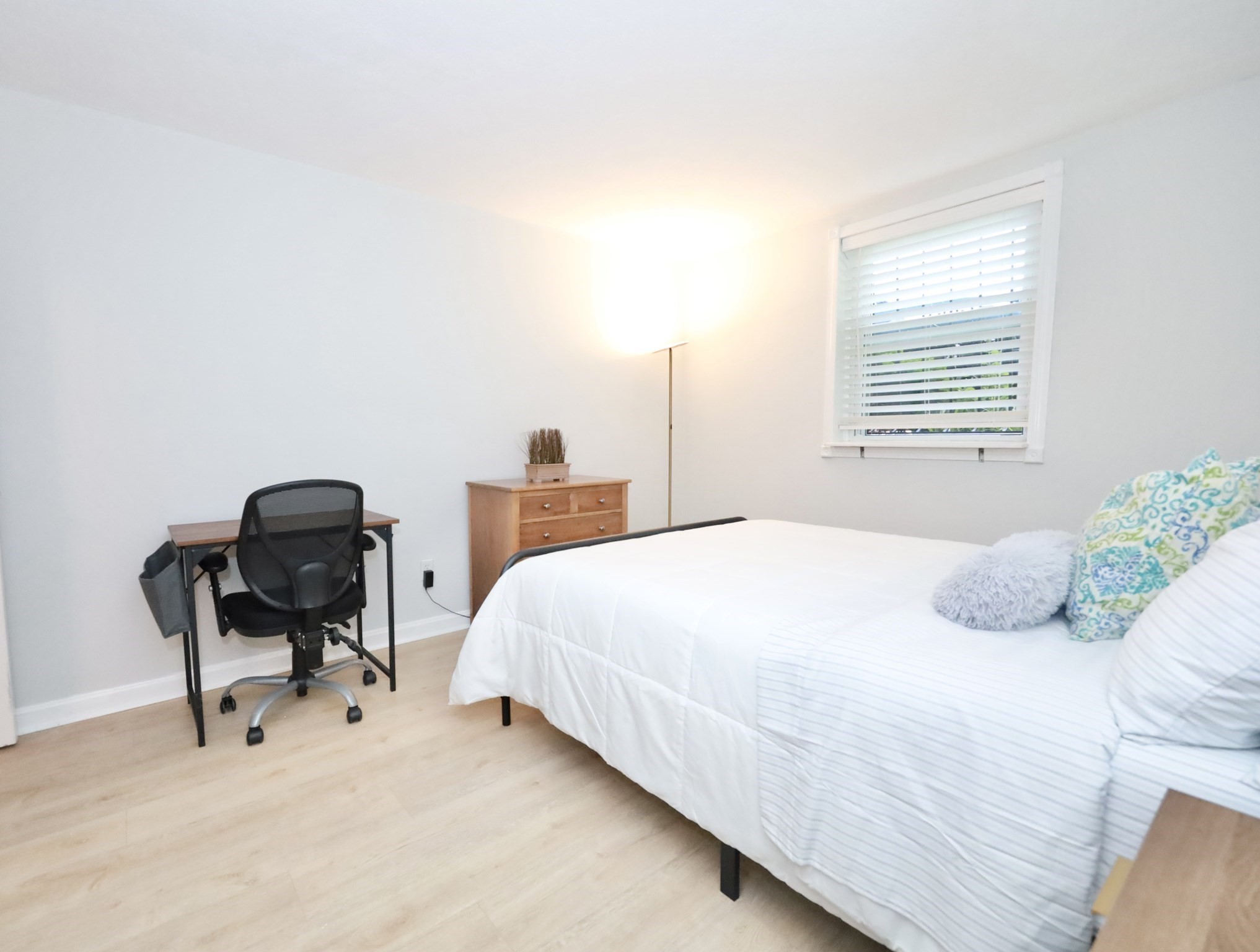 11 Cogswell Ave # 6 Property Photo 7