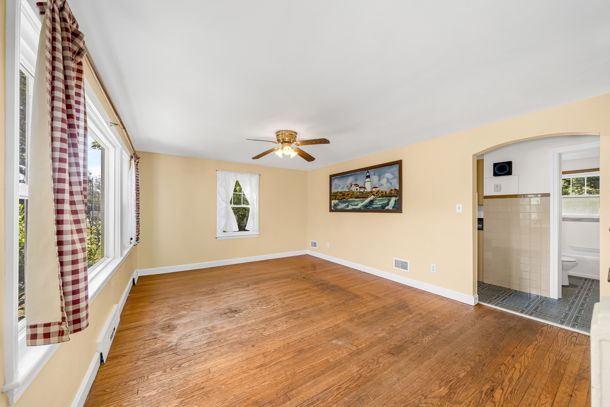 394 Sutton St Property Photo 2