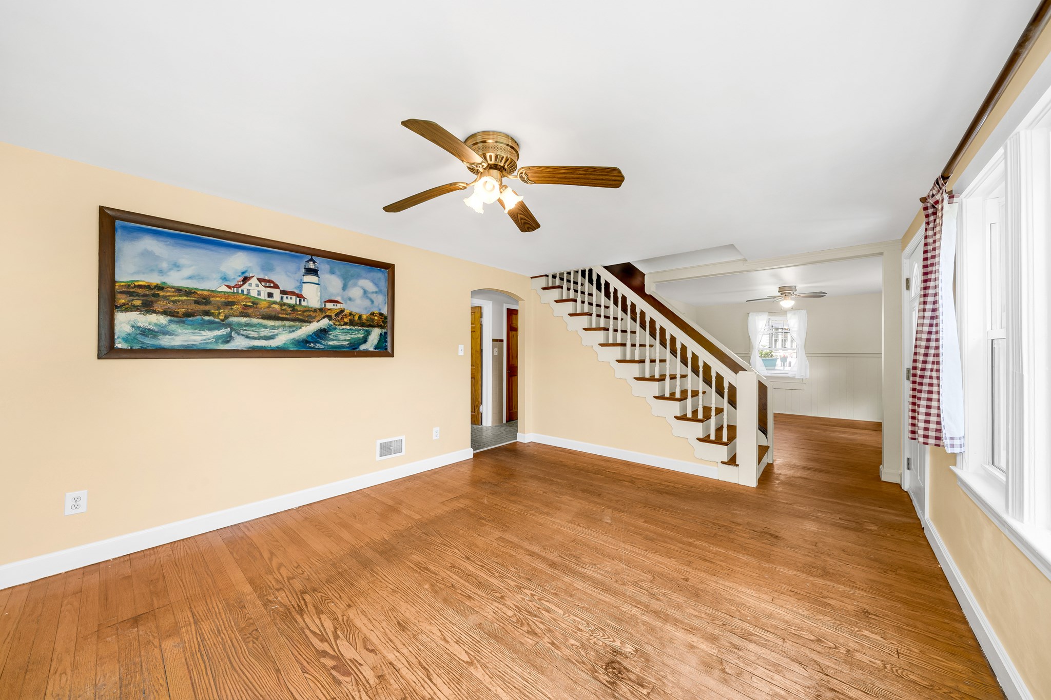 394 Sutton St Property Photo 4