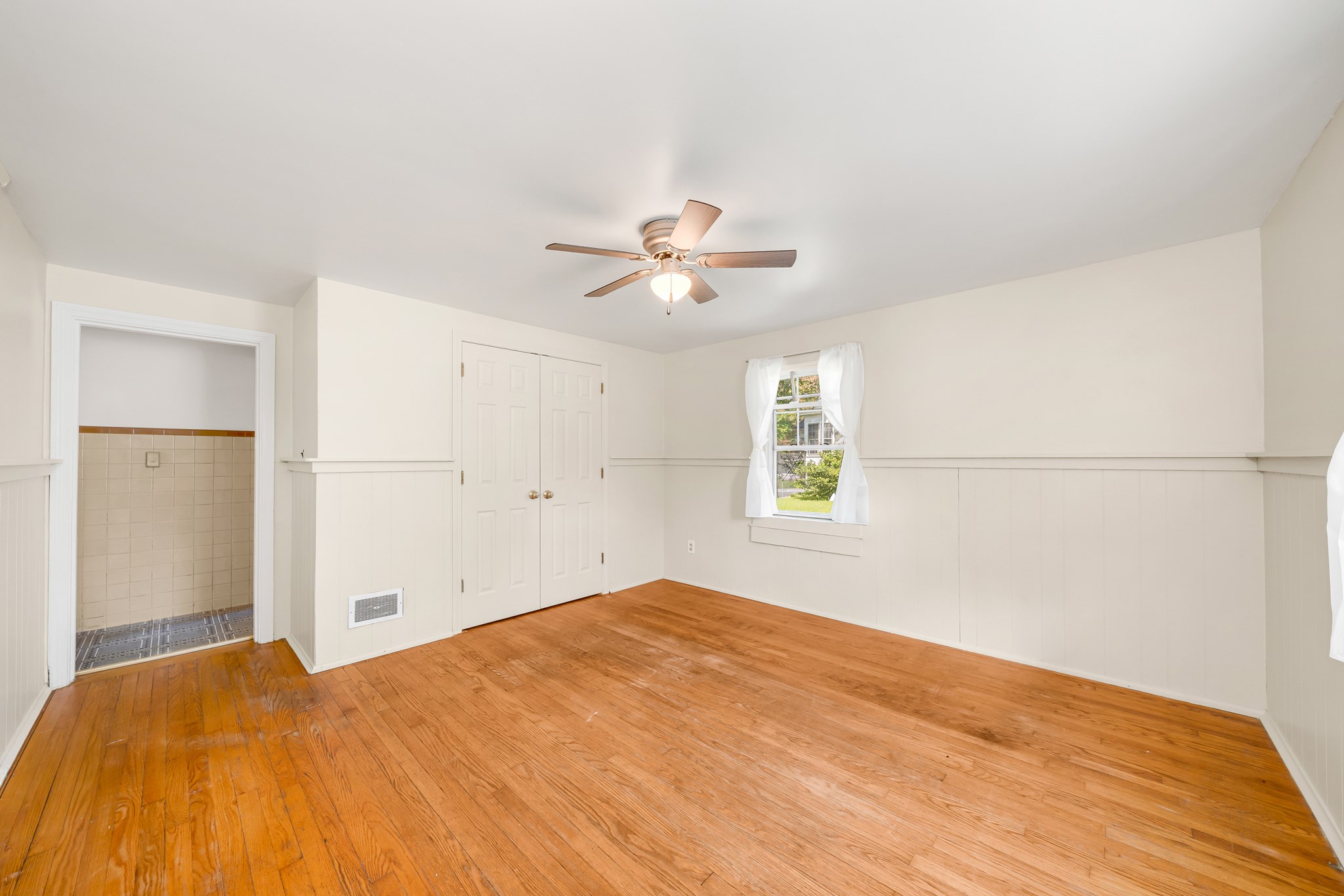 394 Sutton St Property Photo 5