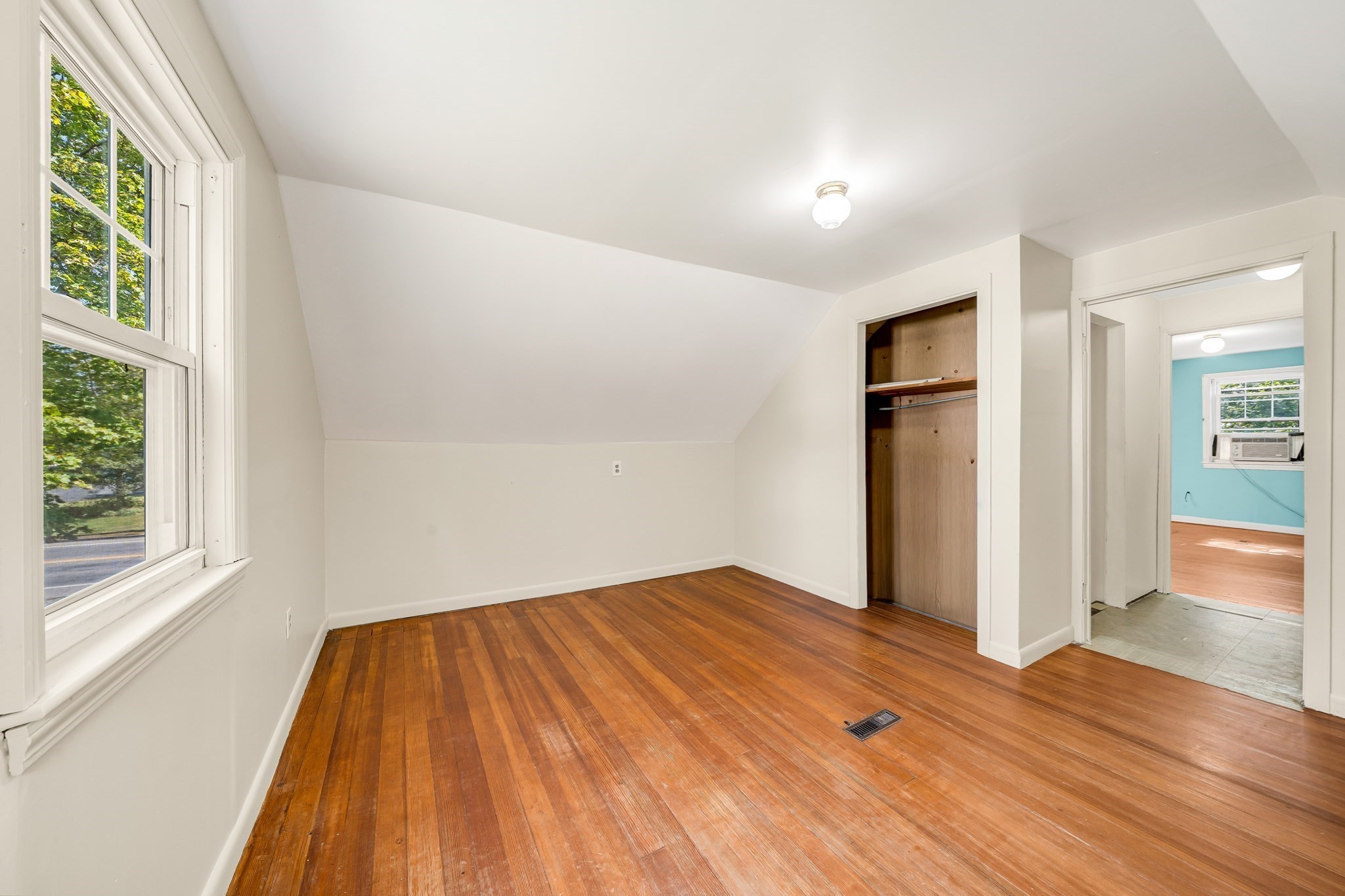 394 Sutton St Property Photo 17