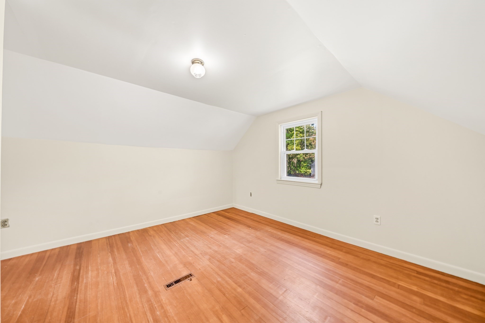 394 Sutton St Property Photo 18
