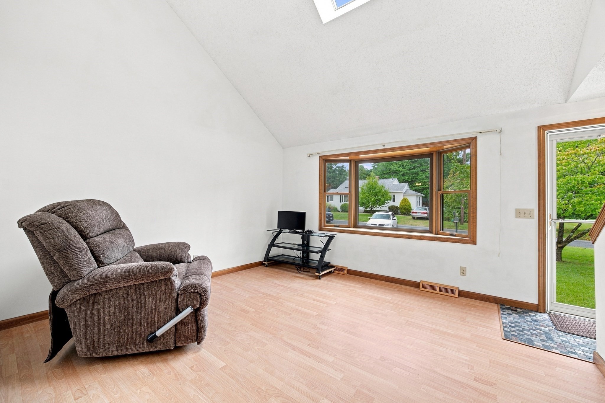 10 Mountianview Street Property Photo 3