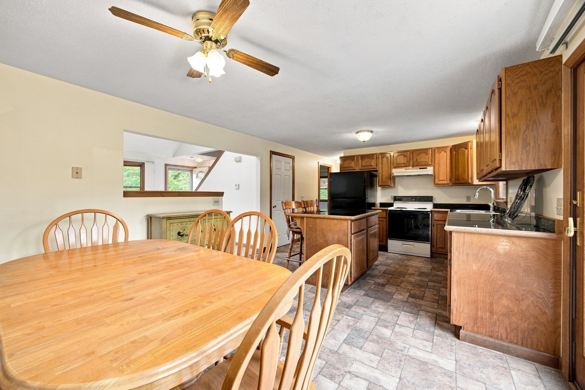 10 Mountianview Street Property Photo 10